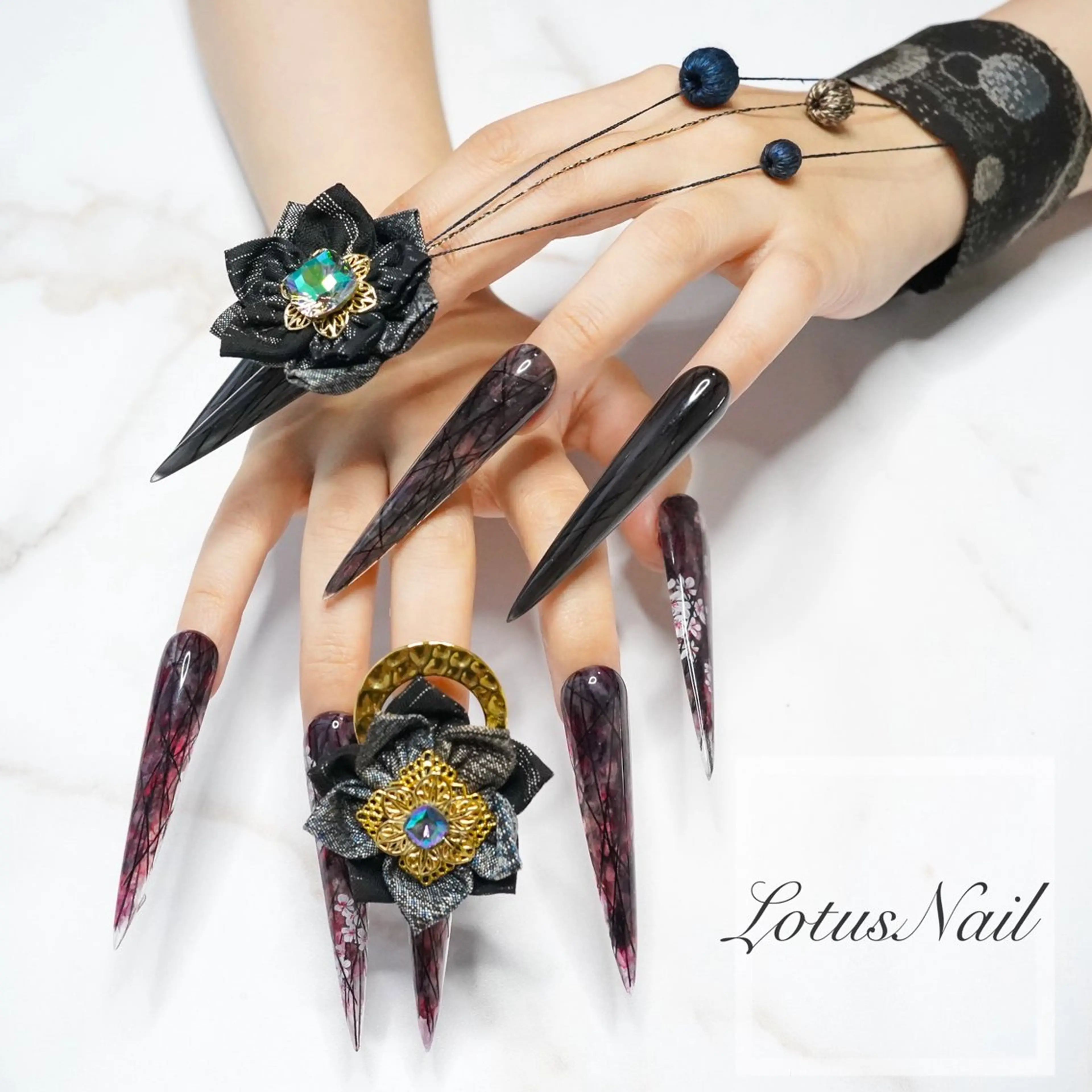 ネイル 成人式 ネイルチップ ハンドネイル Lotus Nailのネイルデザイン