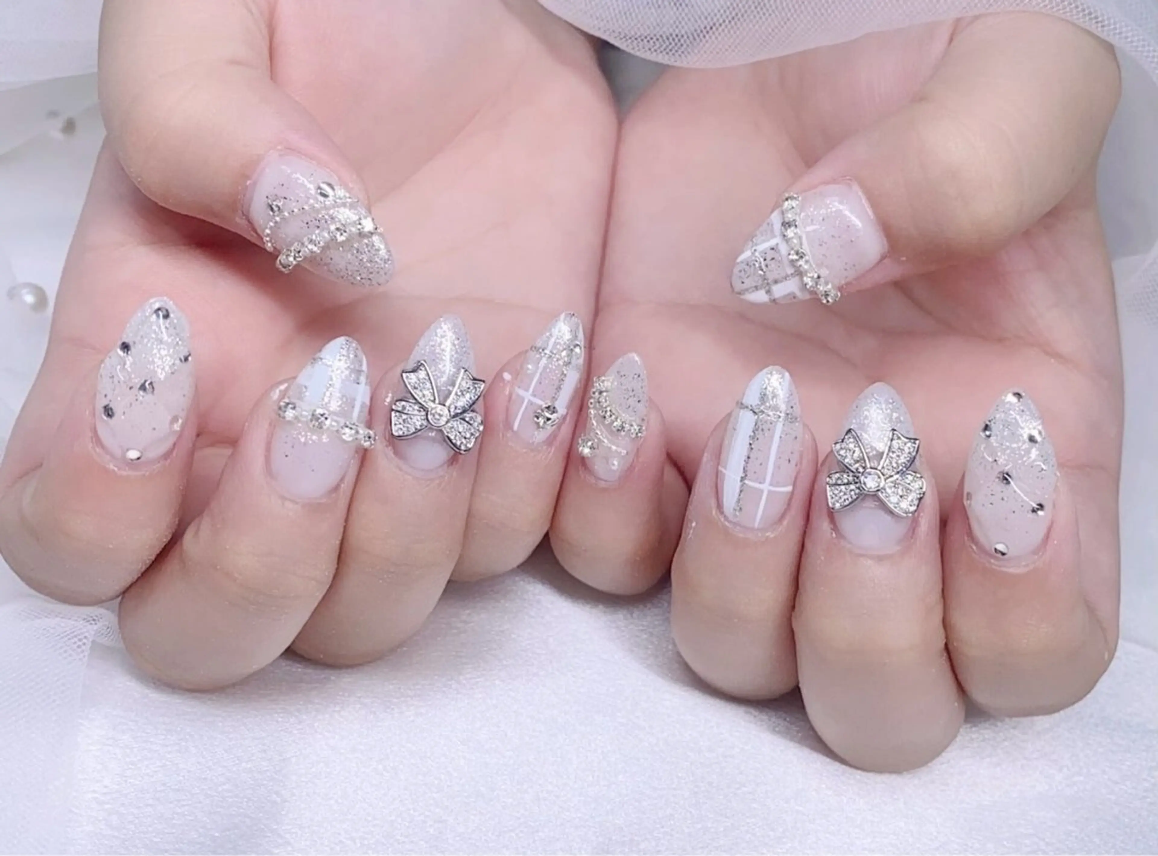 ネイル アートネイル フットネイル フレンチネイル ジェルネイル ガラスフレンチ ハンドネイル Mimo beau ty   salonのネイルデザイン