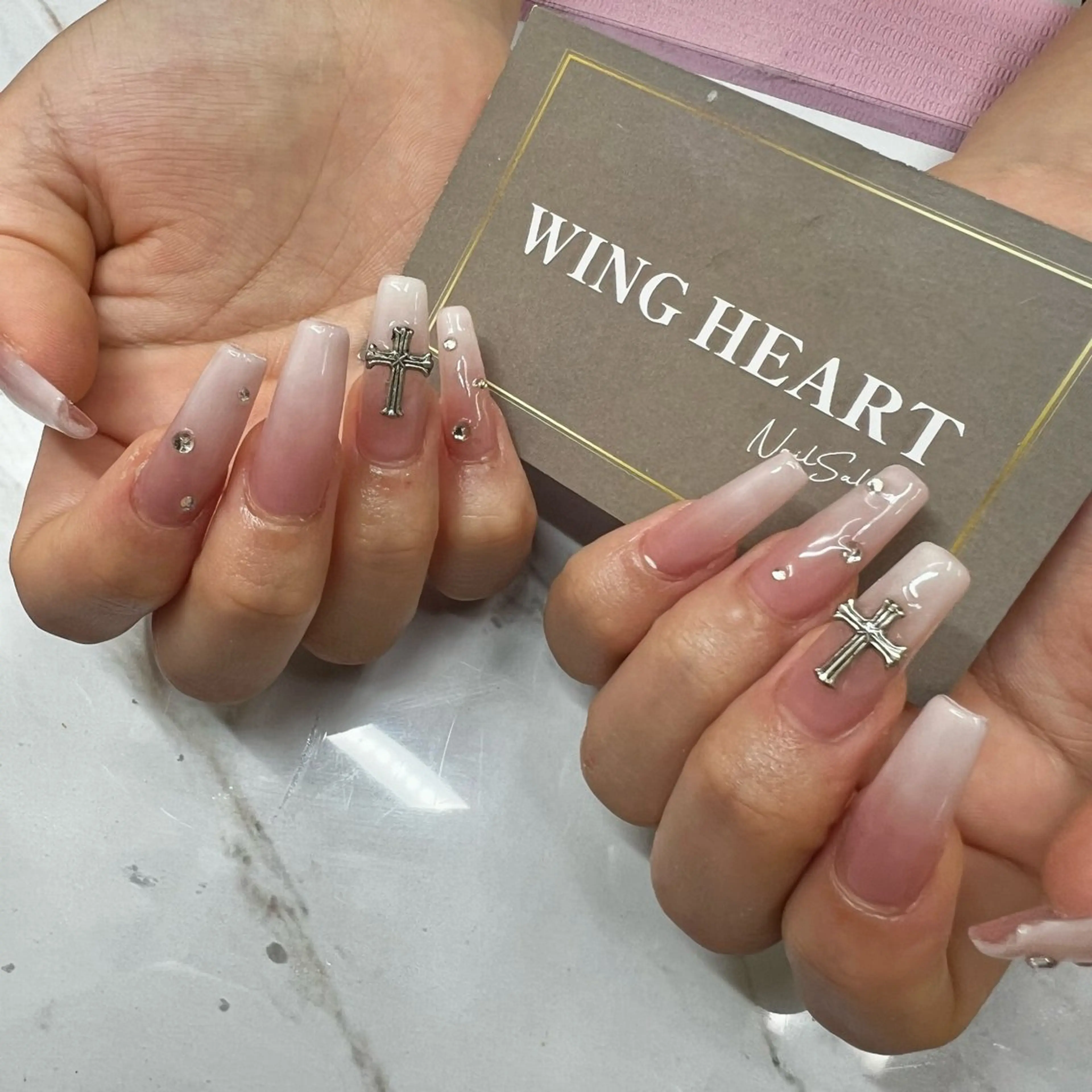 ネイル I. AYUMIのネイルデザイン