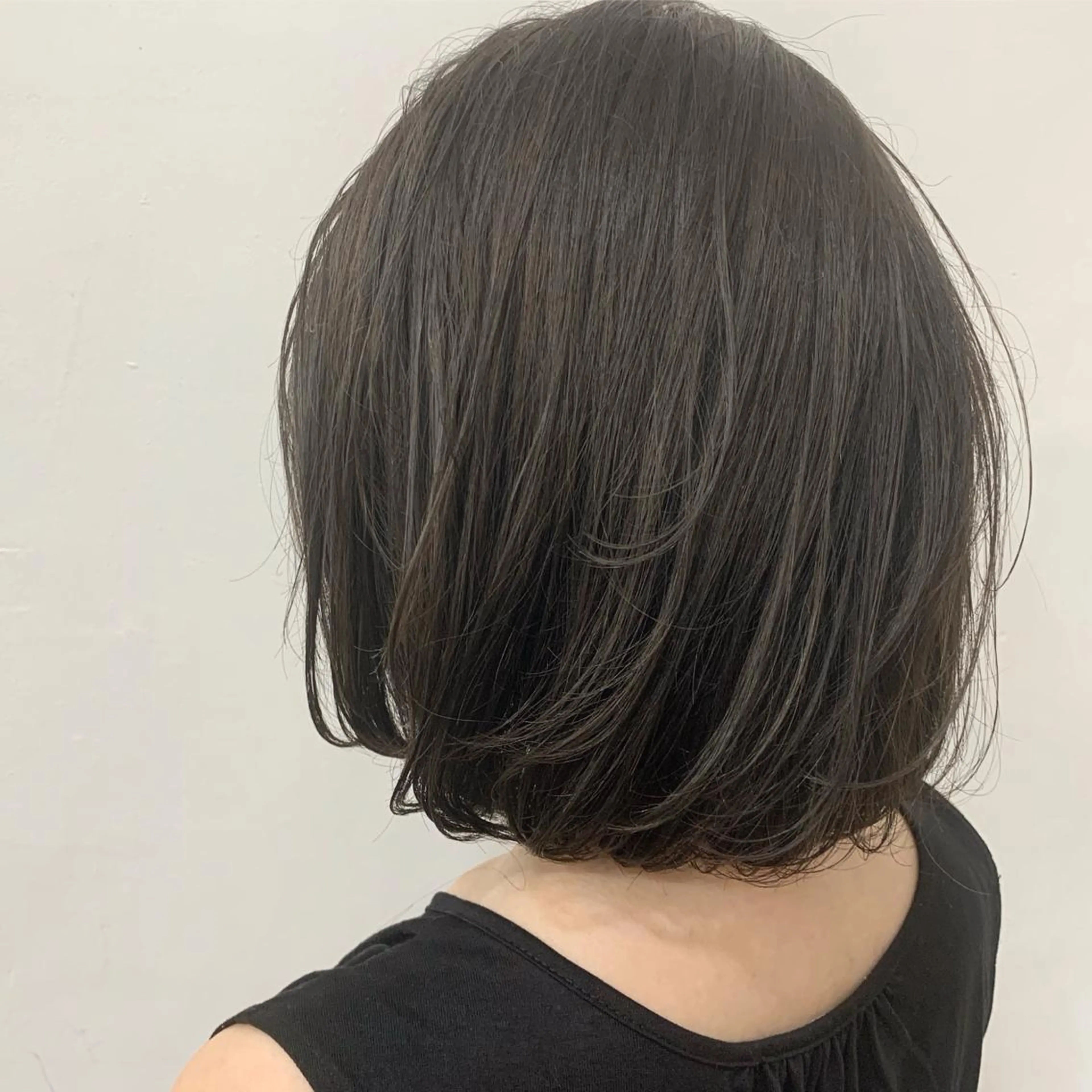 ショート ショートボブ ボブ ショートヘア カット ヘアカラー chama レイヤーカットのヘアスタイル