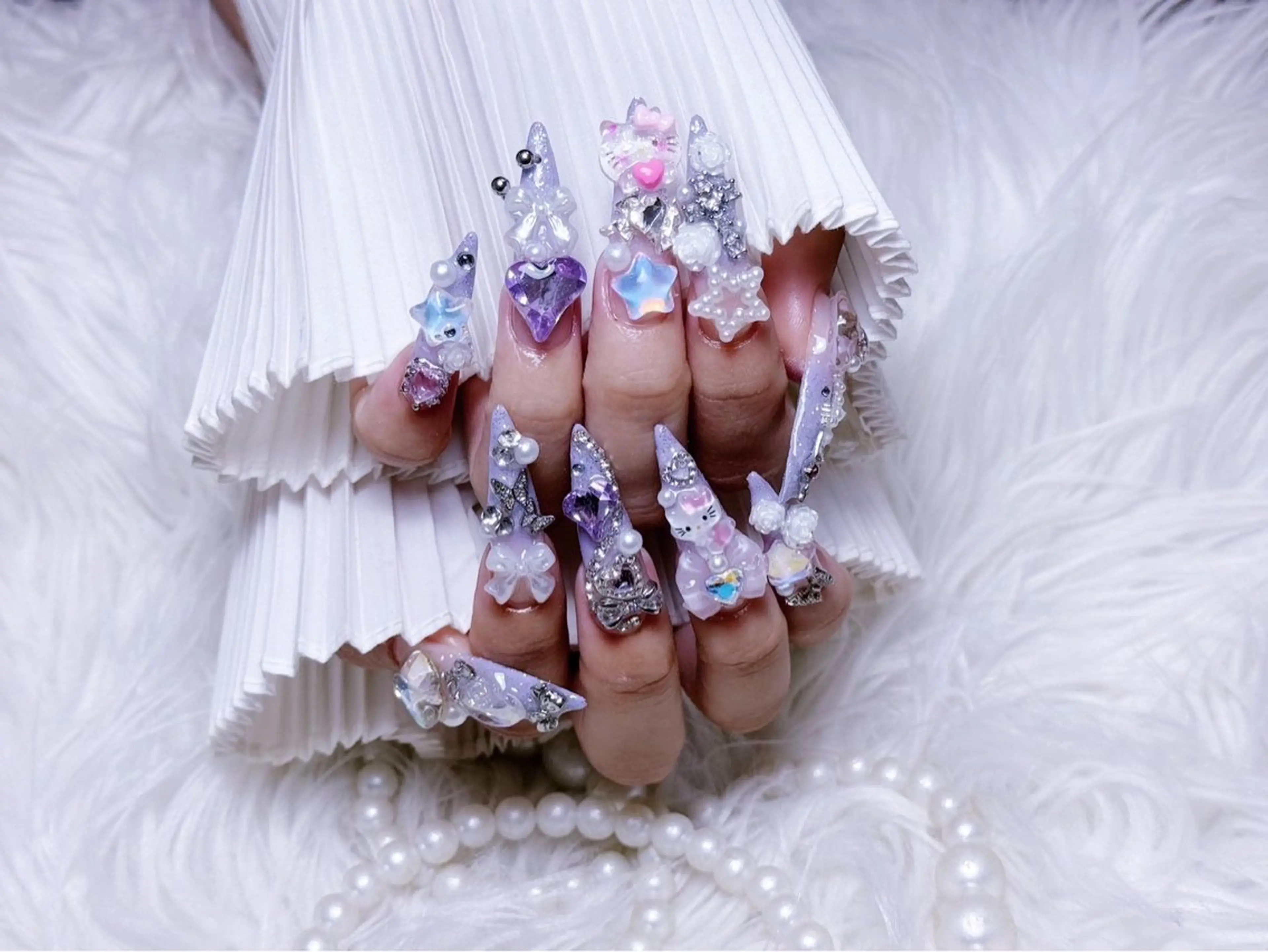 ネイル ハンドネイル ☁️Yun nail KiKi☁️のネイルデザイン