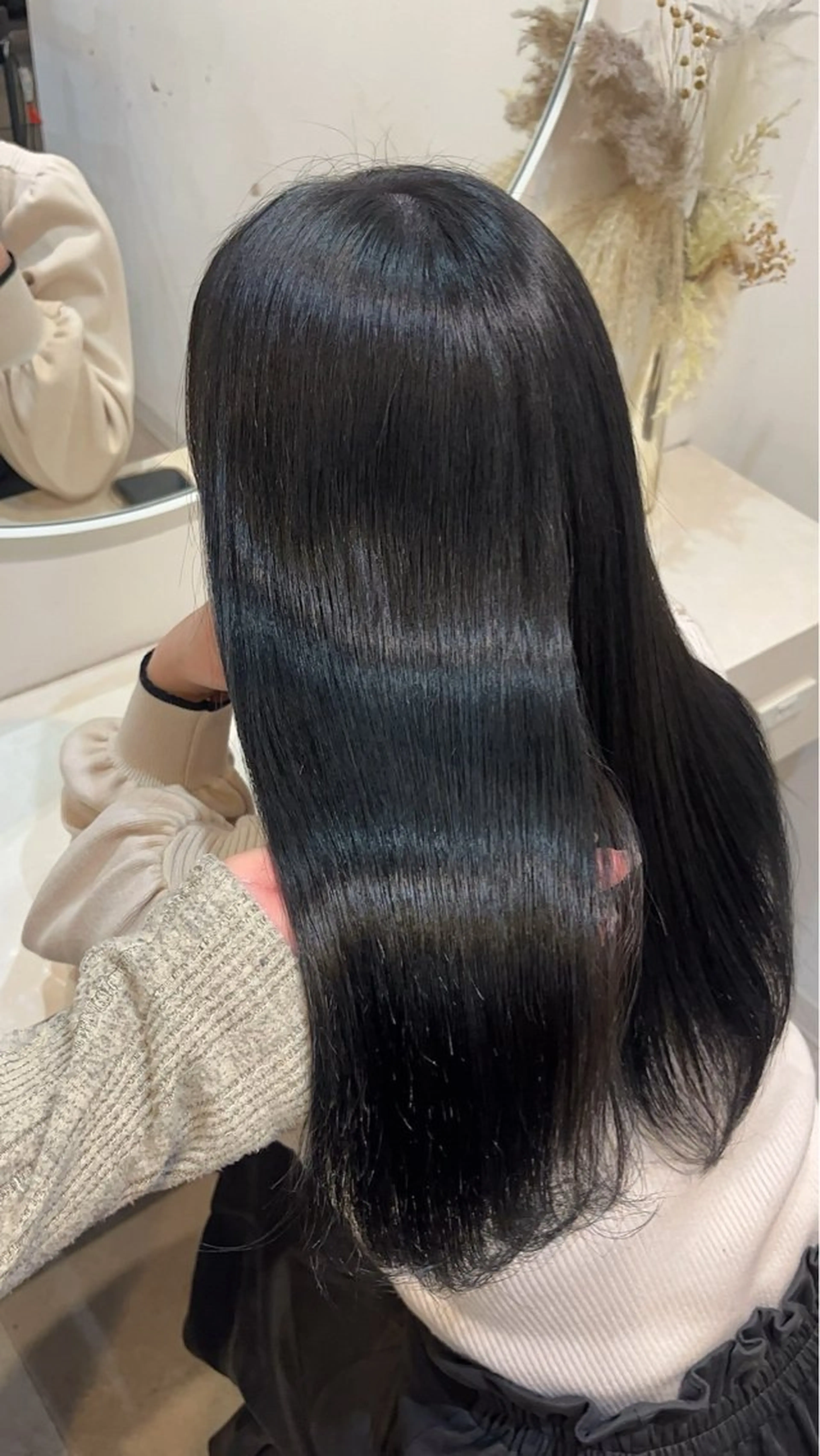 寒色系ワンカラー➕高保湿トリートメント✨ 必ず詳細ご確認ください！の写真
