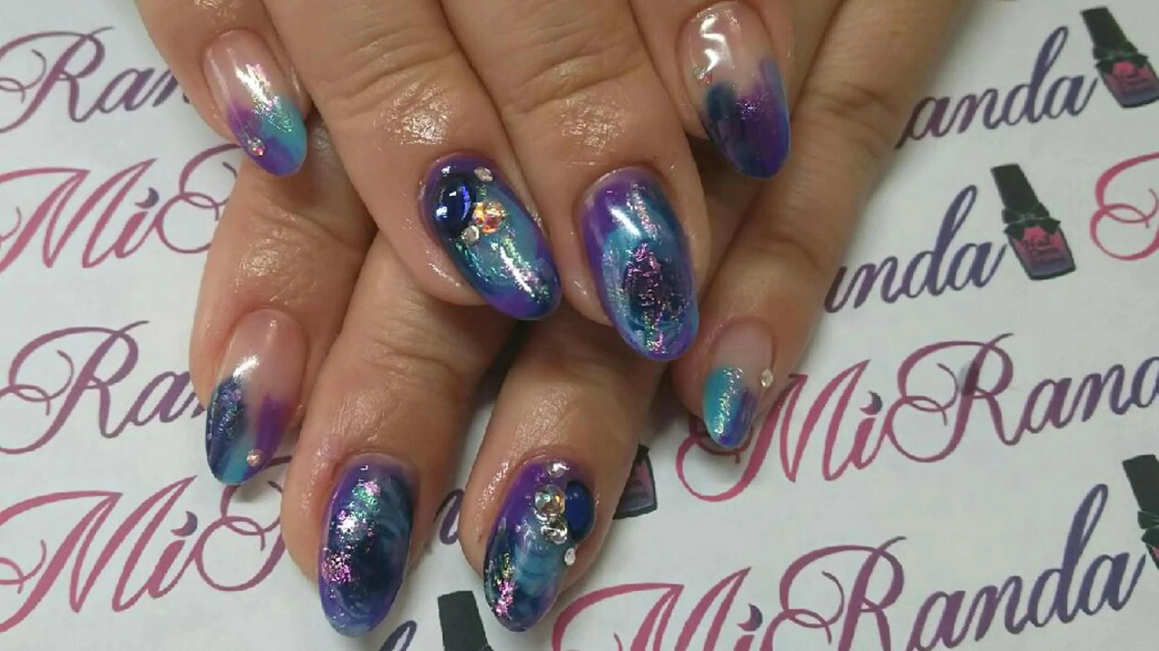 ネイル MiRanda Nail所属・MiRanda 保坂 舞のネイルデザイン