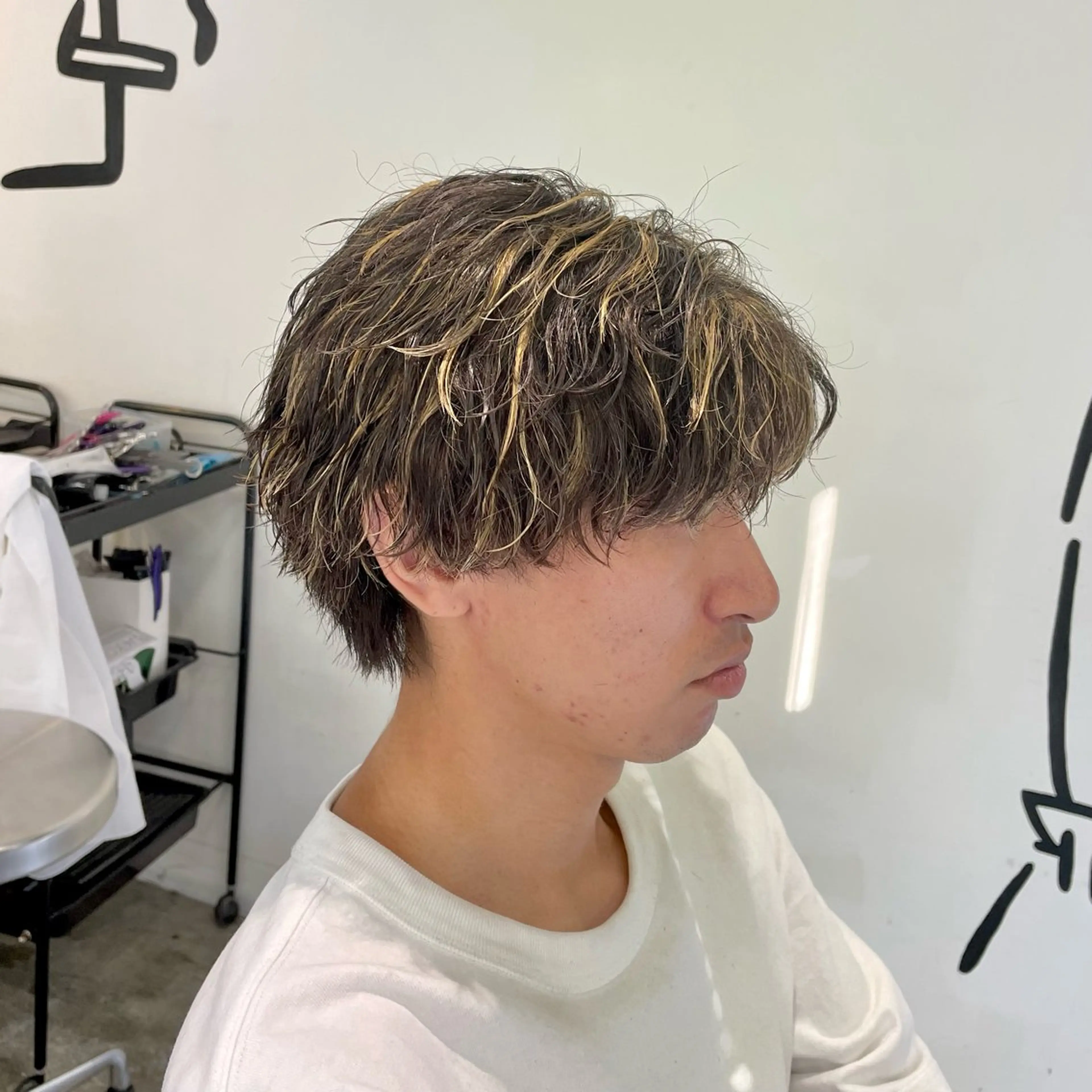 ショート カラー パーマ メンズ アップバング メンズハイライト ハイライトカラー ハイライト カット ヘアカラー パーマ メンズ特化美容師/ 藤戸 椋のヘアスタイル