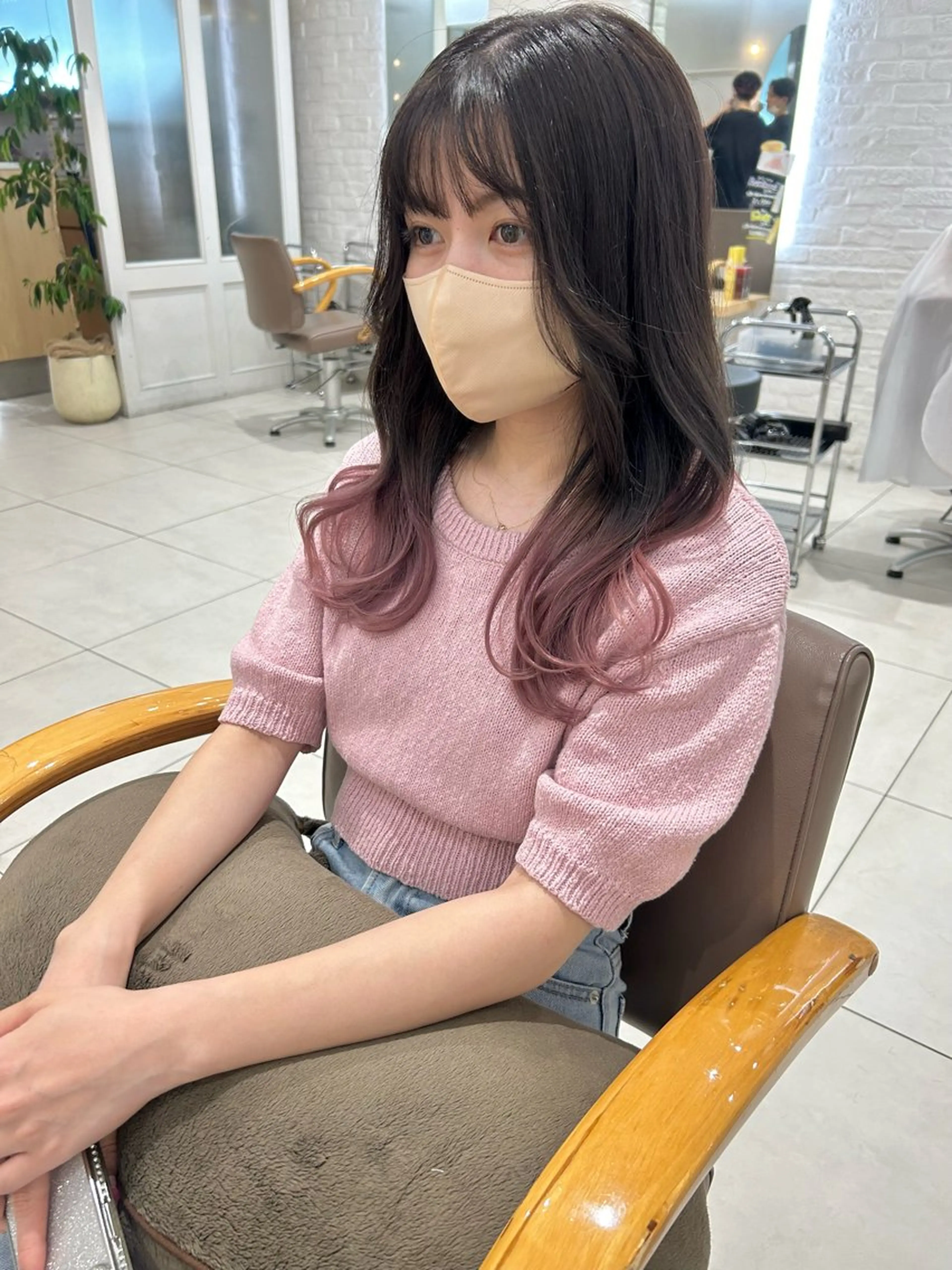 ロング ヘアカラー 大川 綾乃のヘアスタイル