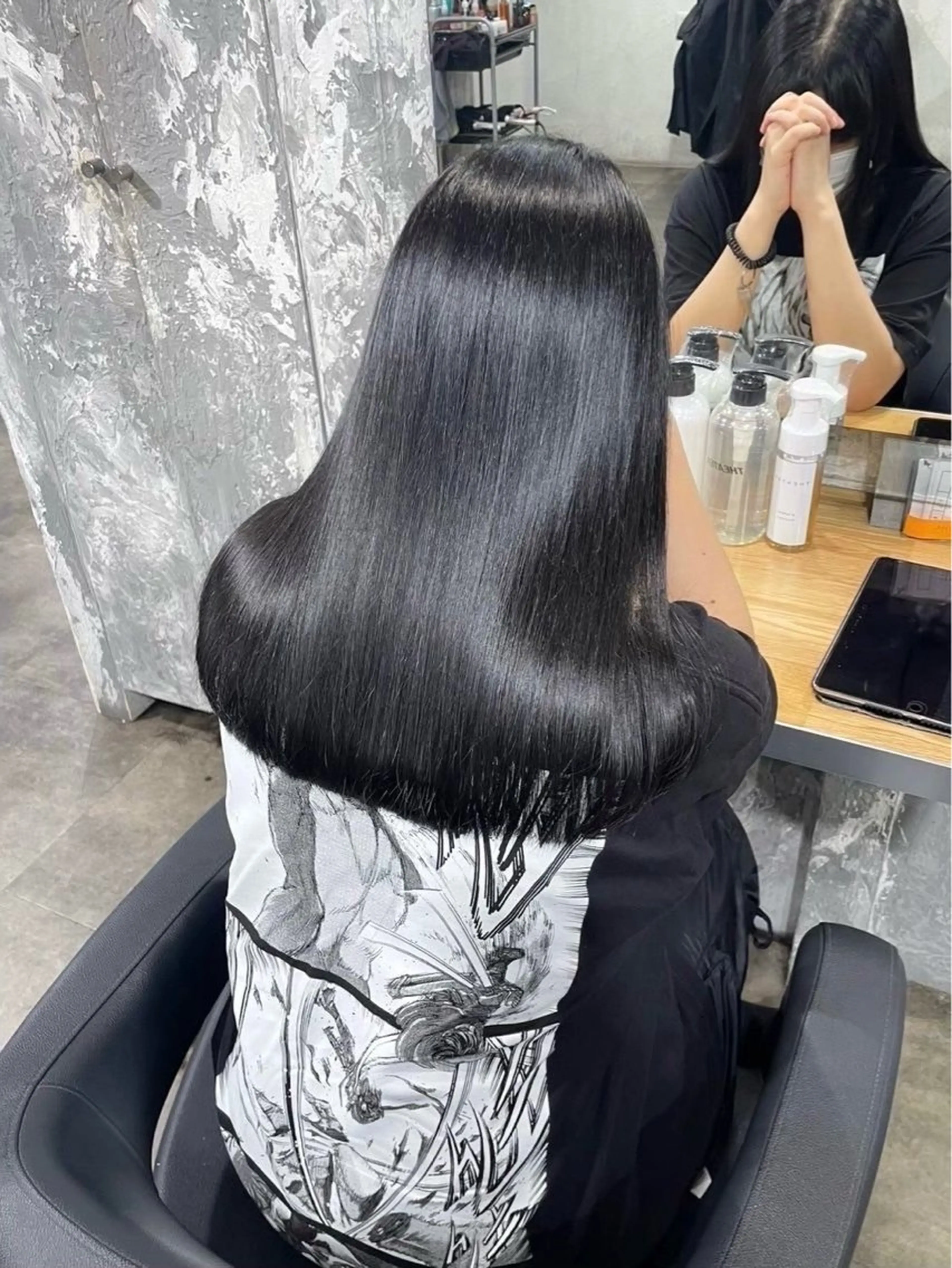 ロング カラー 海外風ブリーチなし 🫒Rion🫒🩶のヘアスタイル