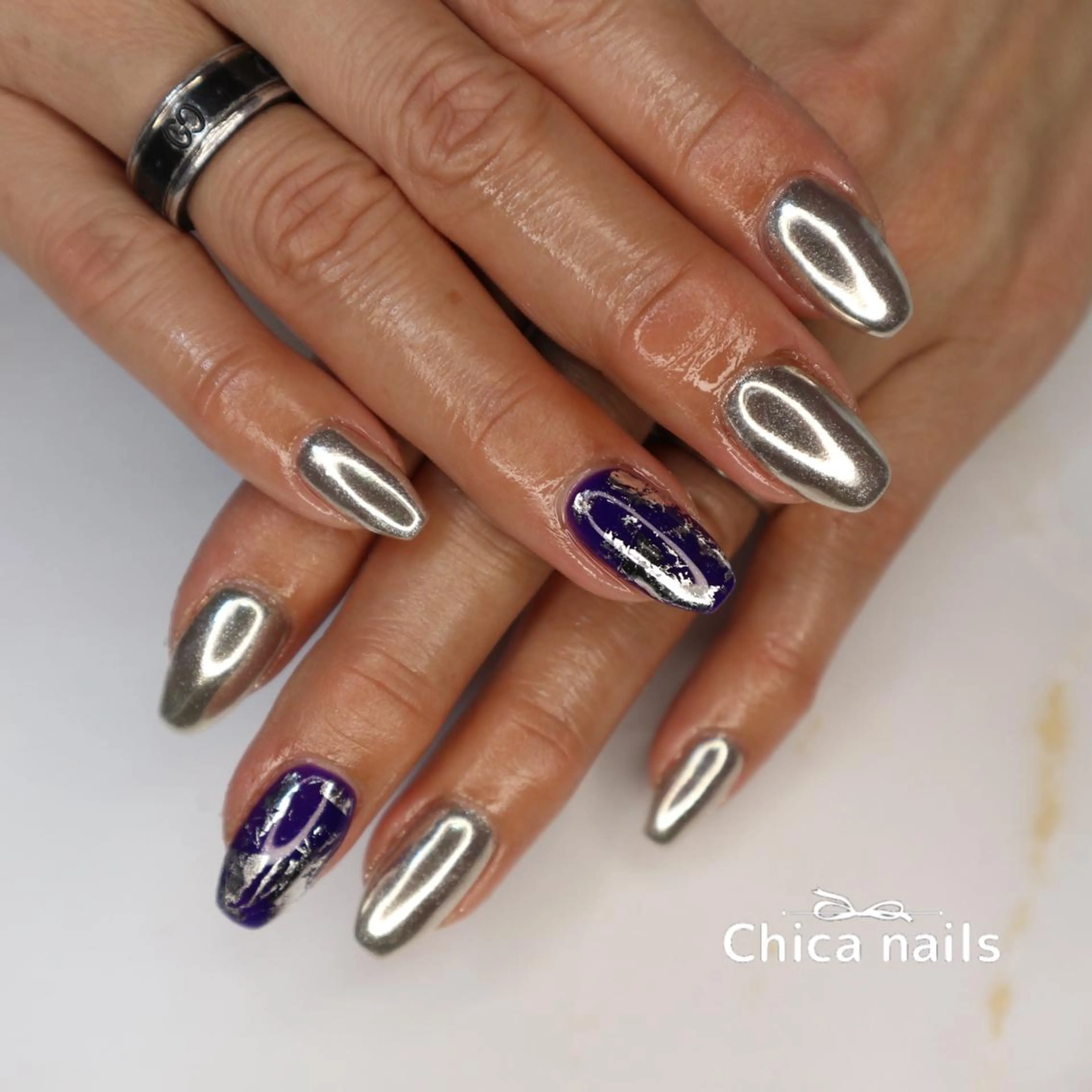 ネイル ミラーネイル 夏ネイル ハンドネイル ハンドケア 高田 ちかこのネイルデザイン