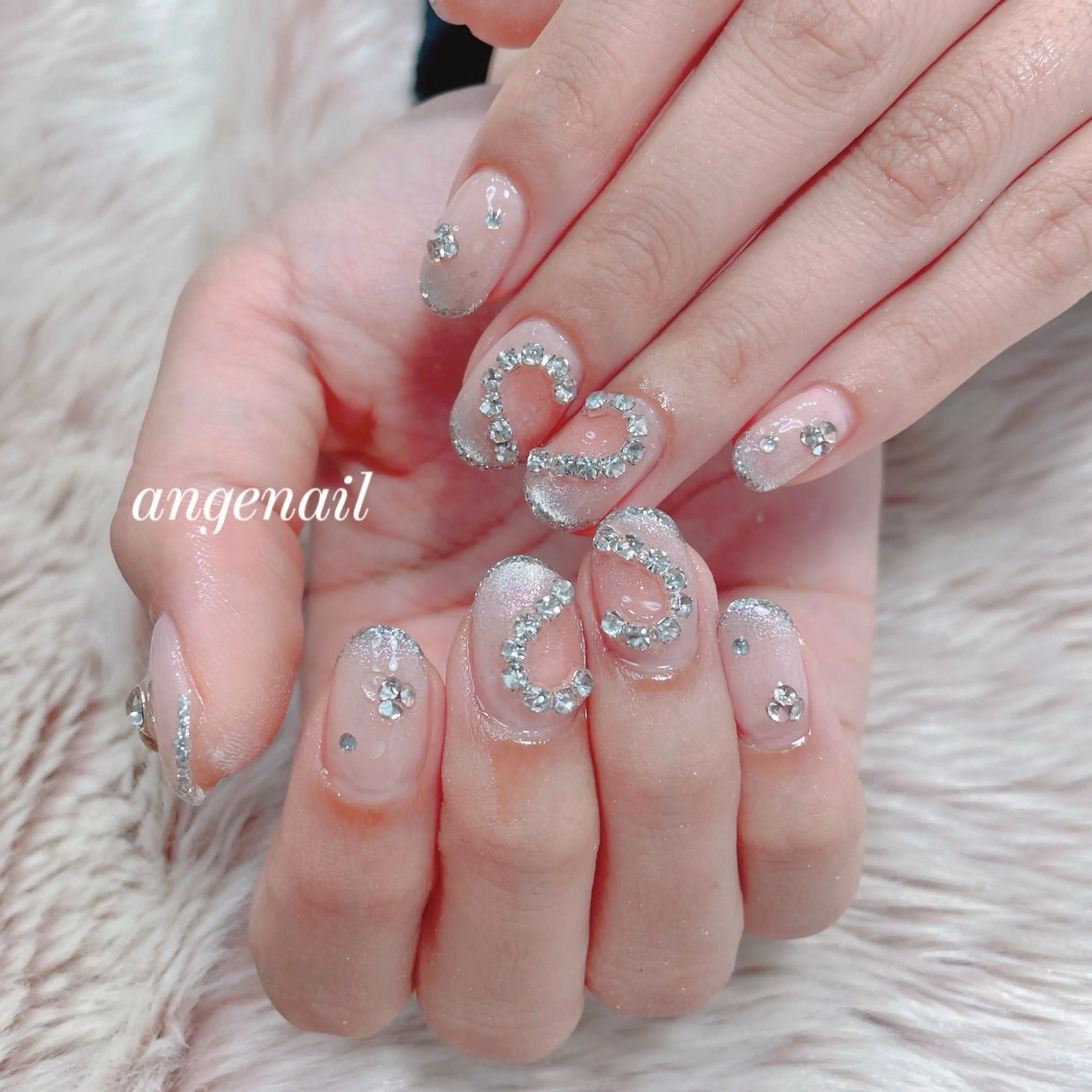 ネイル チークネイル ハート 持ち込み ハンドネイル angenail所属・angenail MAKIのネイルデザイン