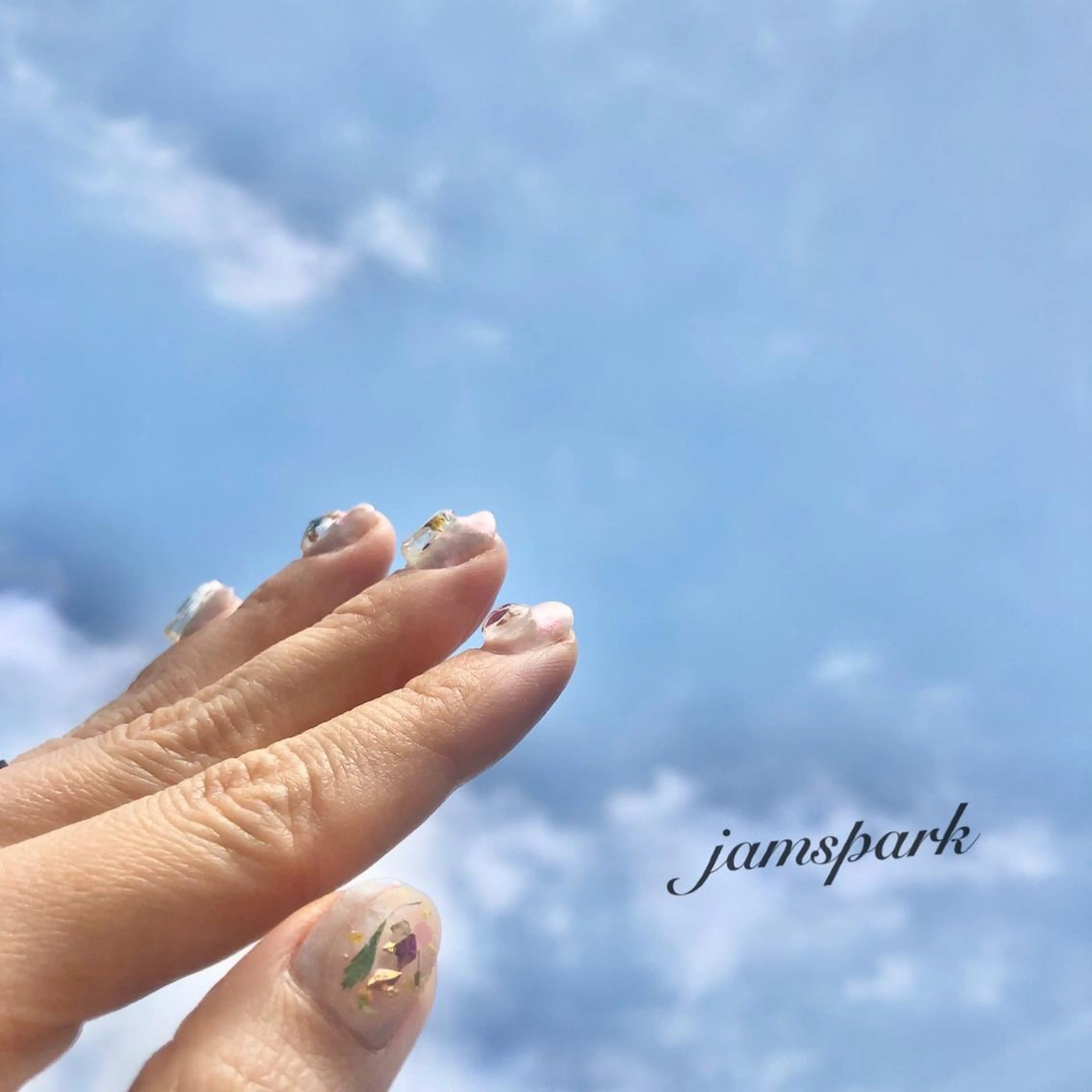 ネイル フラワーネイル ニュアンスネイル 春ネイル 夏ネイル ハンドネイル jamspark ✨のネイルデザイン