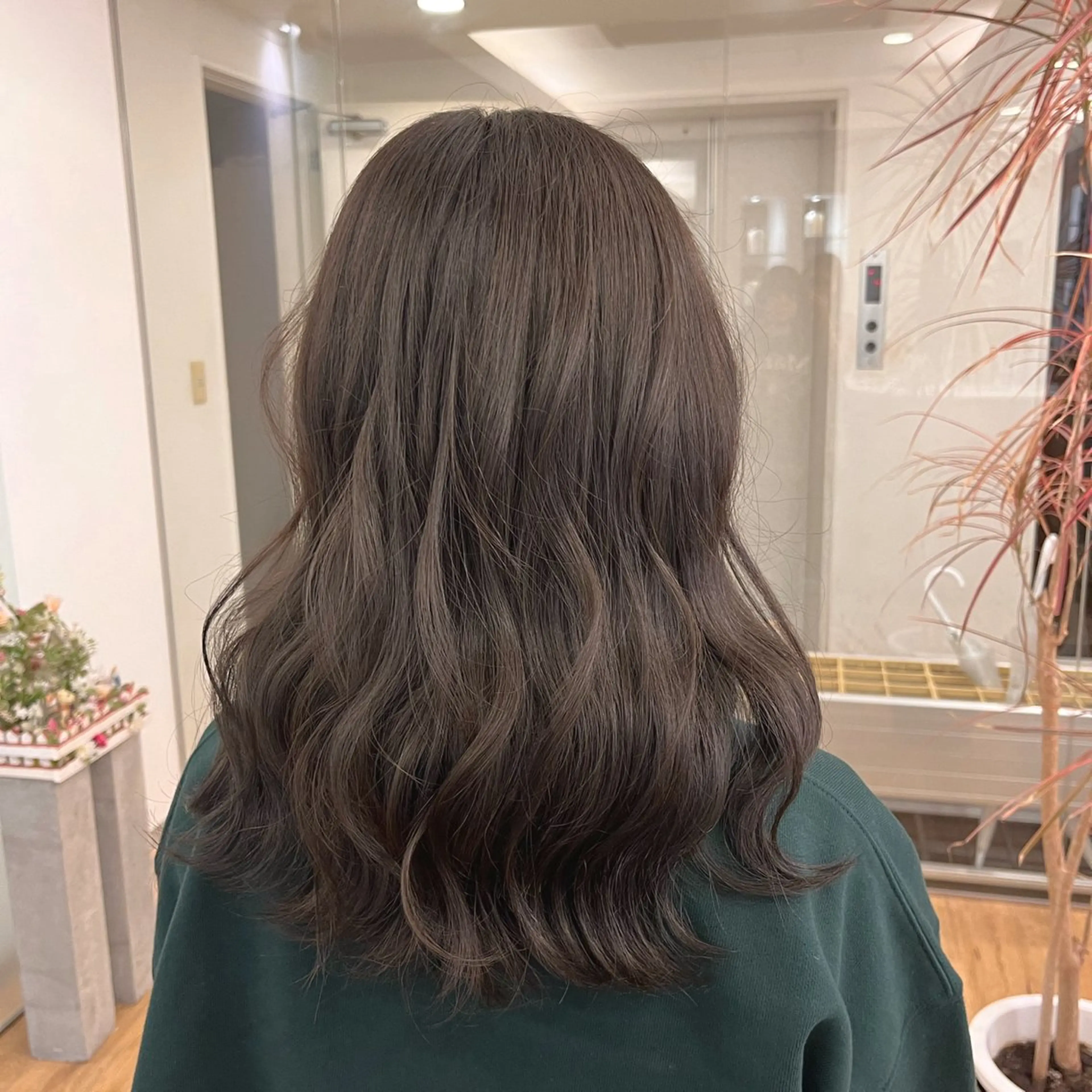セミロング カラー un.le.pont ルカ  🎨のヘアスタイル