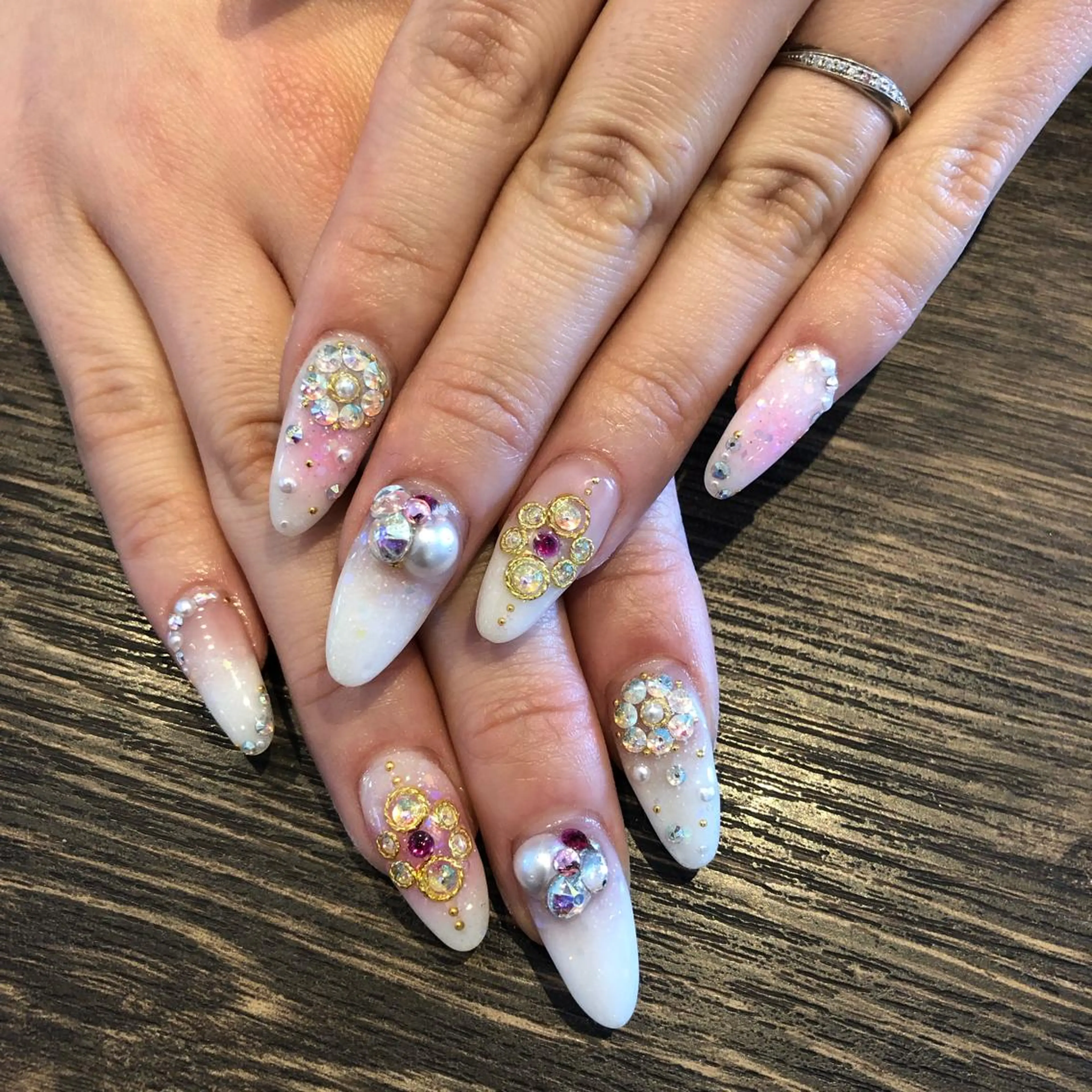 ネイル スカルプネイル Risa　/ EARTH小山のネイルデザイン