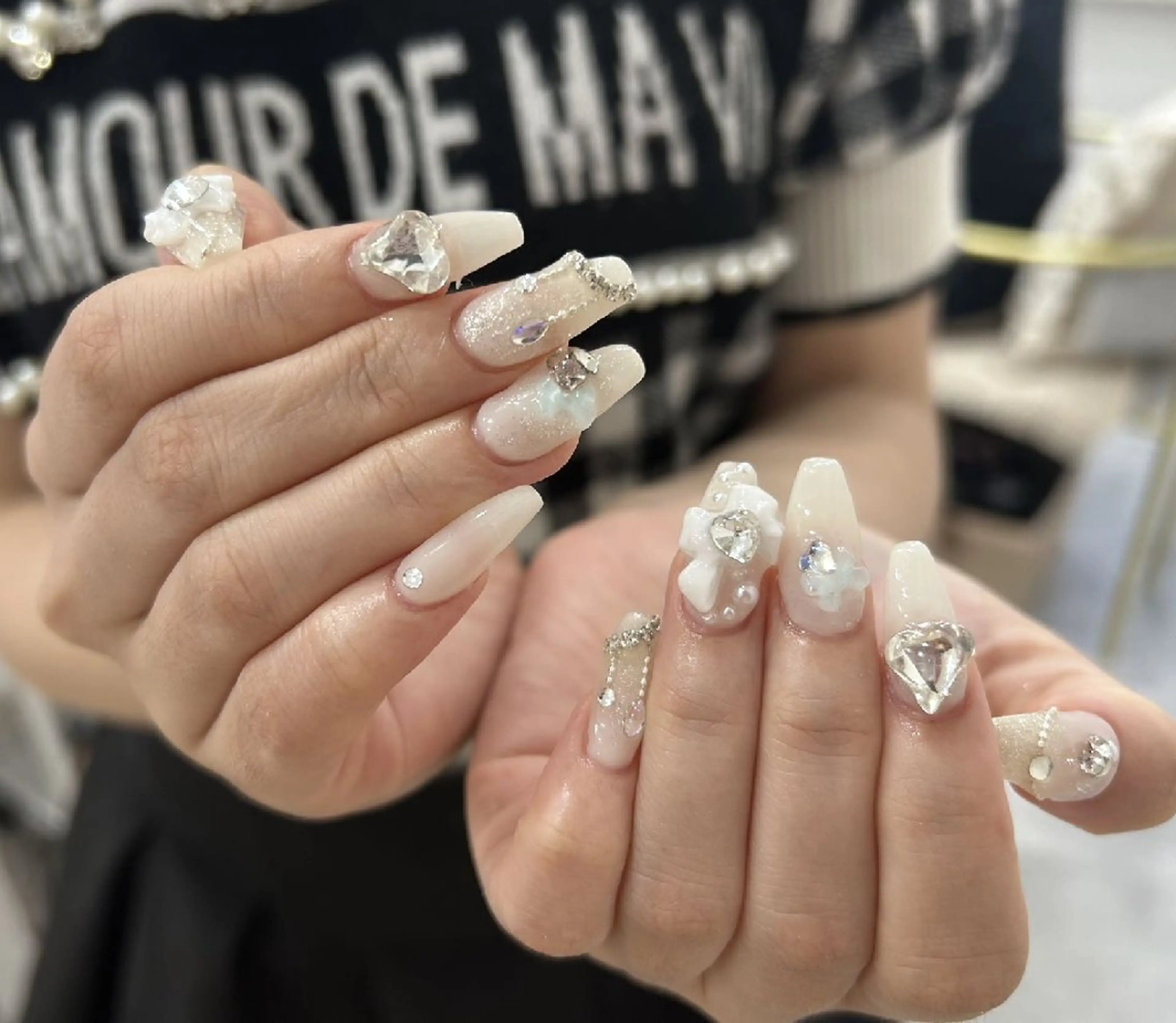 ネイル 長さ出し キラキラネイル 持ち込み ネイルチップ ワンホンネイル UM Nail Salonのネイルデザイン