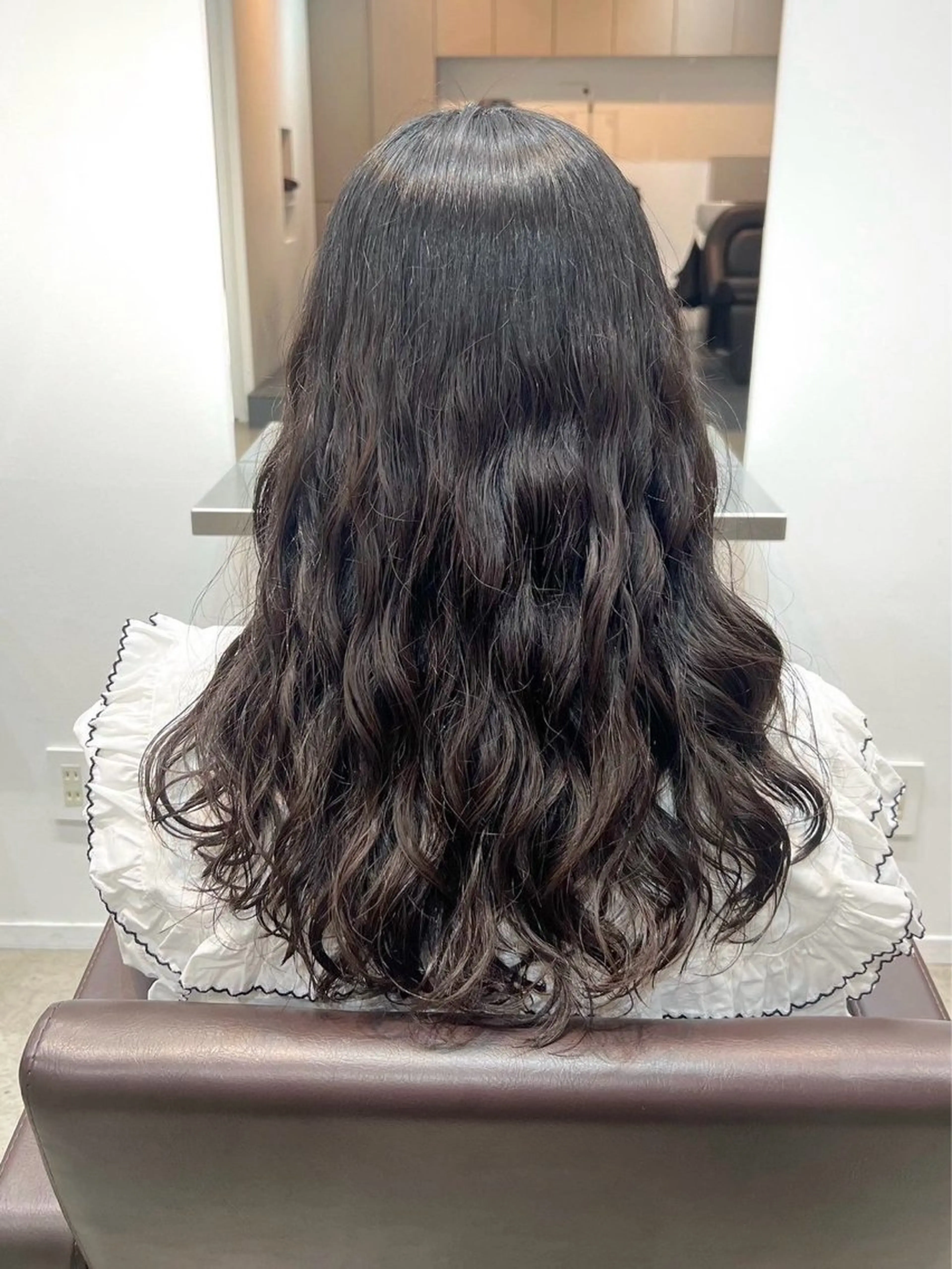 ロング パーマ 髪質改善 縮毛矯正 デジタルパーマ カット パーマ トリートメント 【arc】Ruri コテ巻き風パーマのヘアスタイル