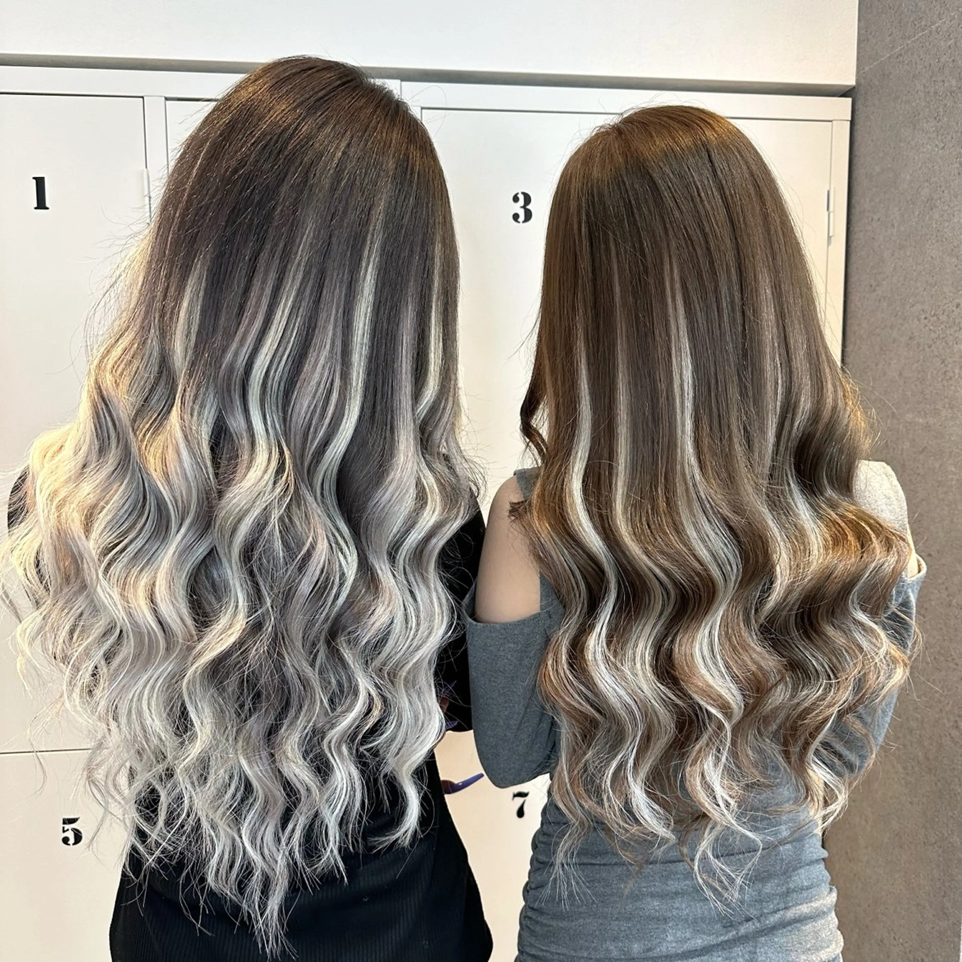 セミロング カラー ハイライトカラー エクステ ハイライト 池袋🧡ダブルカラー /馴染ませエクステのヘアスタイル