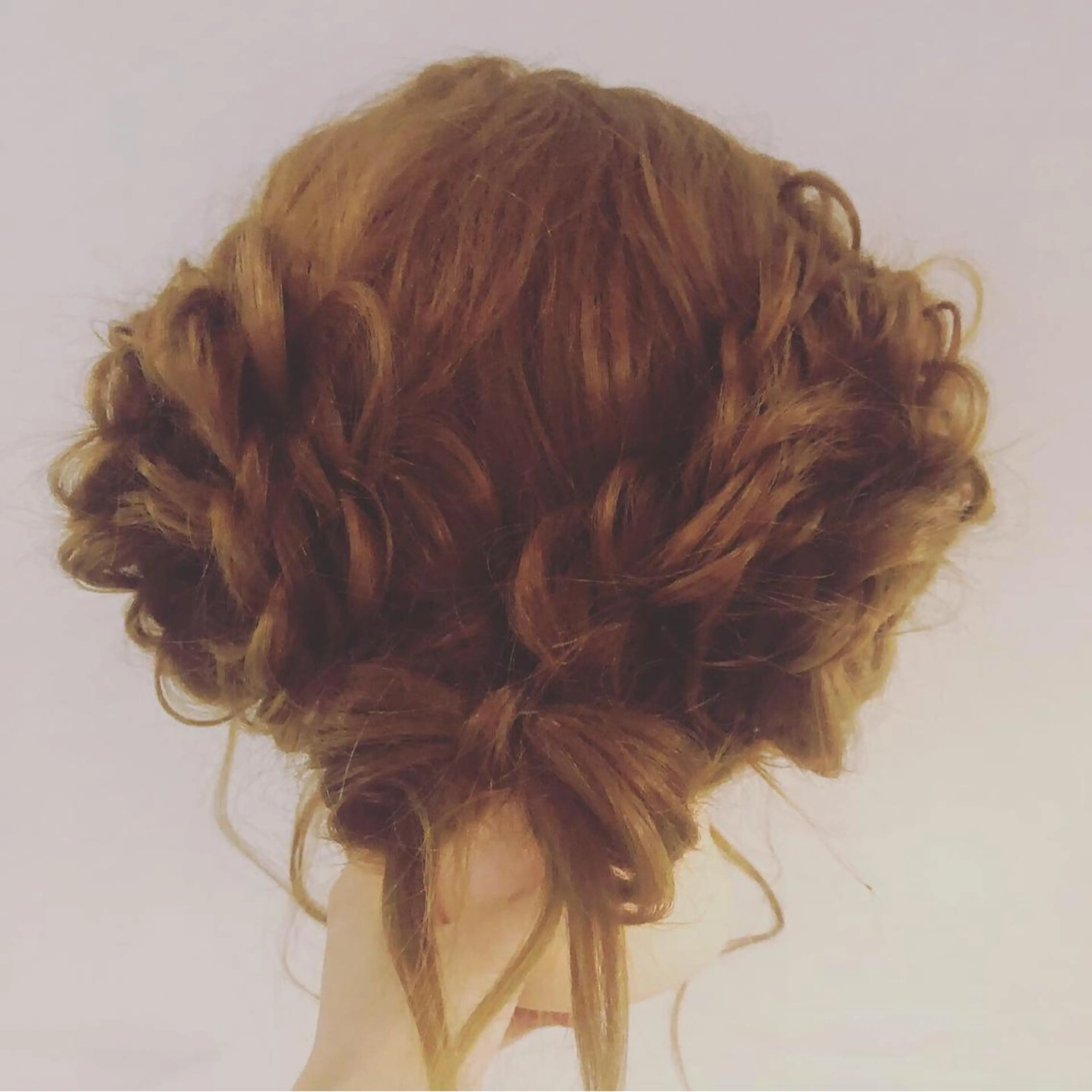 ロング カラー パーマ ヘアアレンジ メンズ キッズ ネイル マツエク・マツパ 銀河 ティンガーラのヘアスタイル