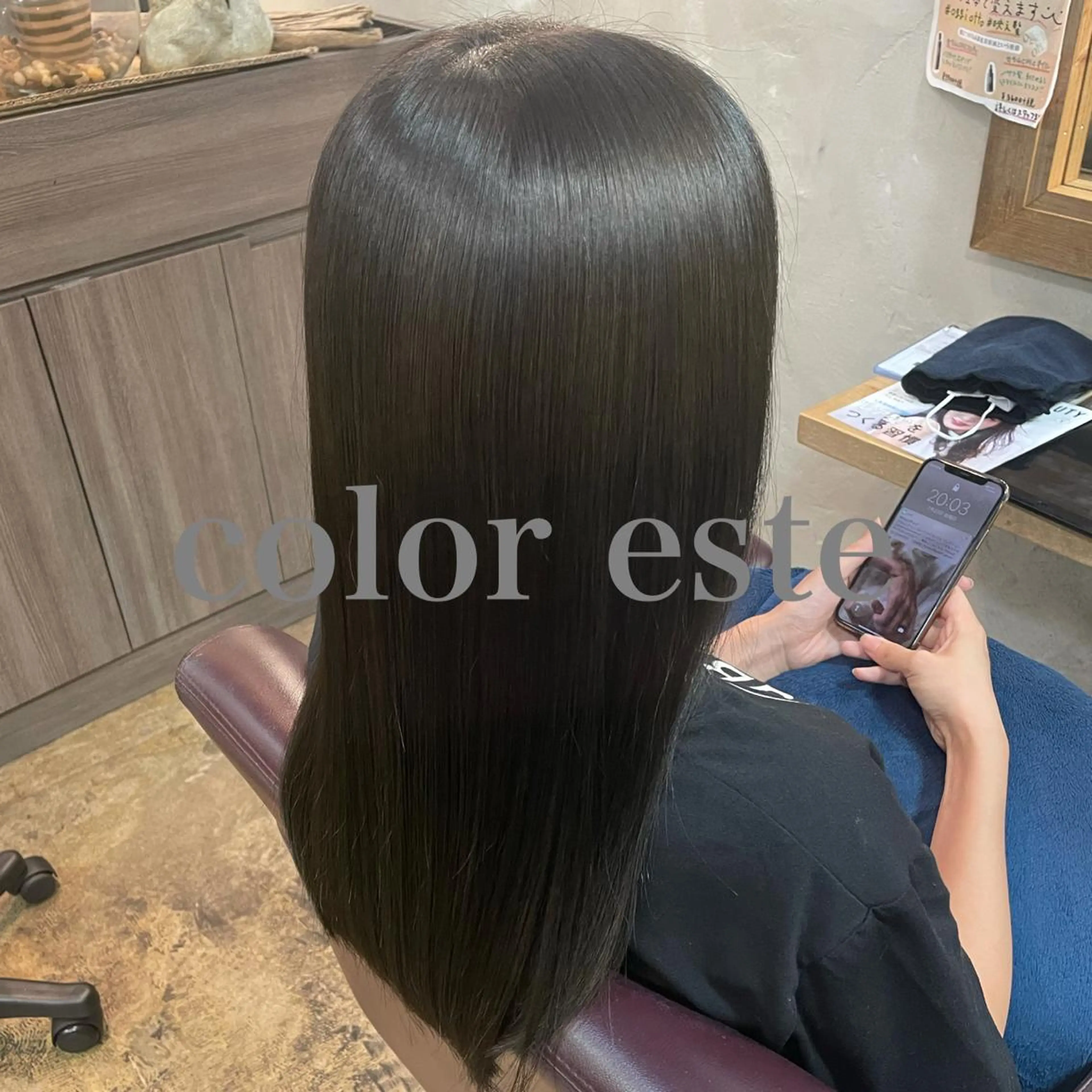 セミロング カラー ベージュカラー ブリーチ 透明感カラー オリーブベージュ 💎耳ツボジュエリー 髪質改善🌙土屋桃佳のヘアスタイル