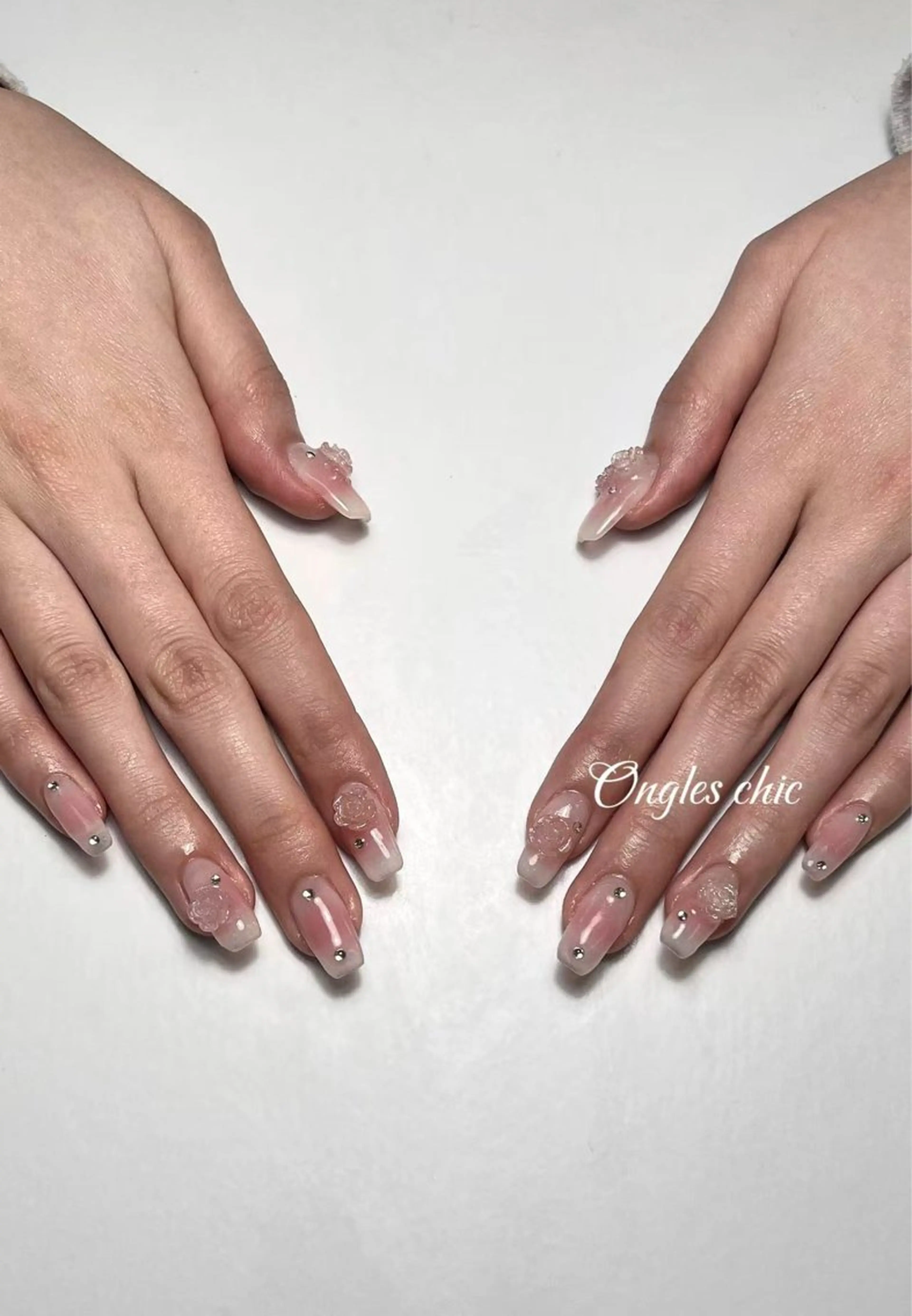 ネイル ongles chic24時間営業のネイルデザイン