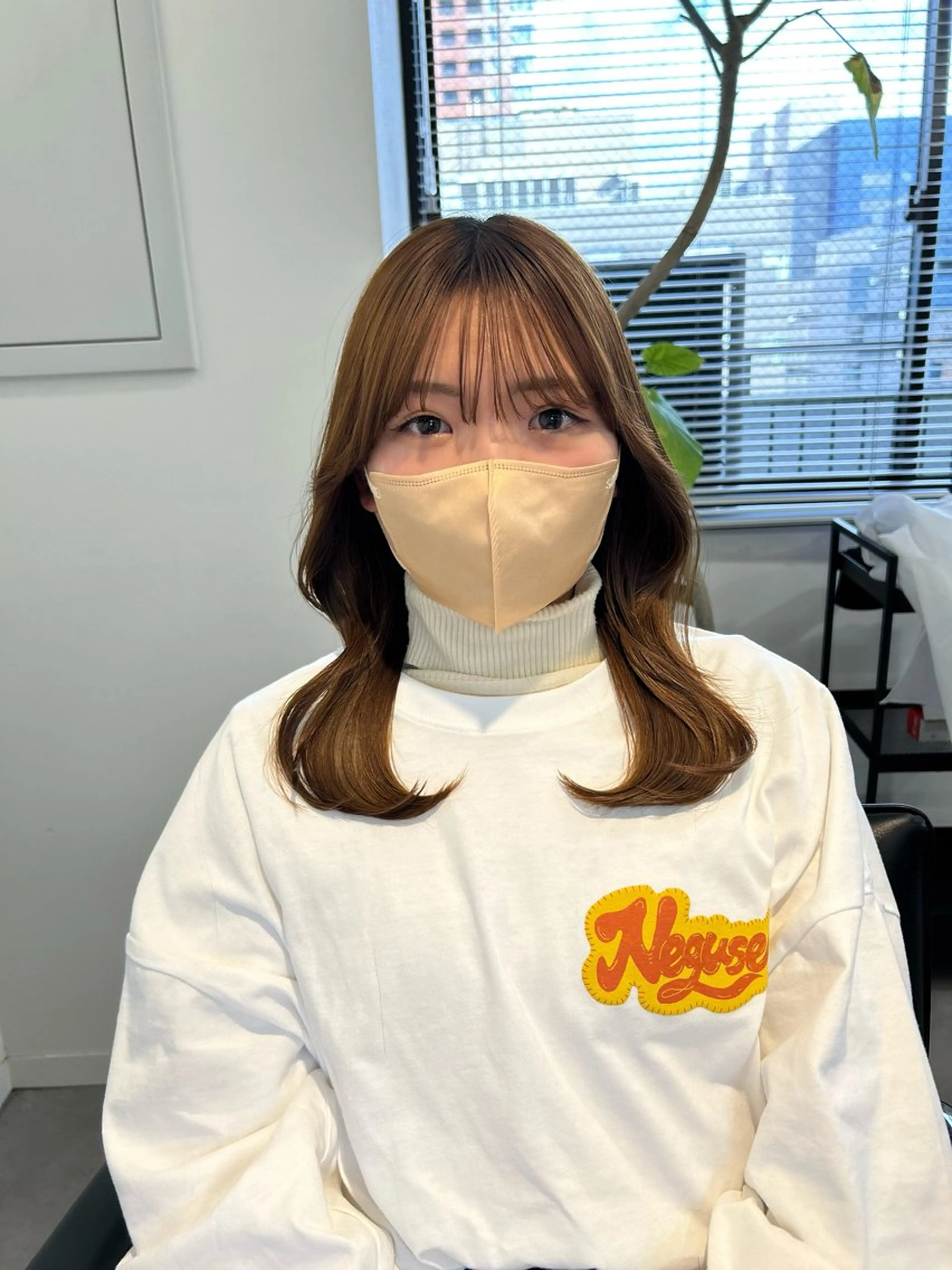 ミディアム くびれヘア カット ヘアカラー ❤️ショートカット ・顔周りカット❤️のヘアスタイル