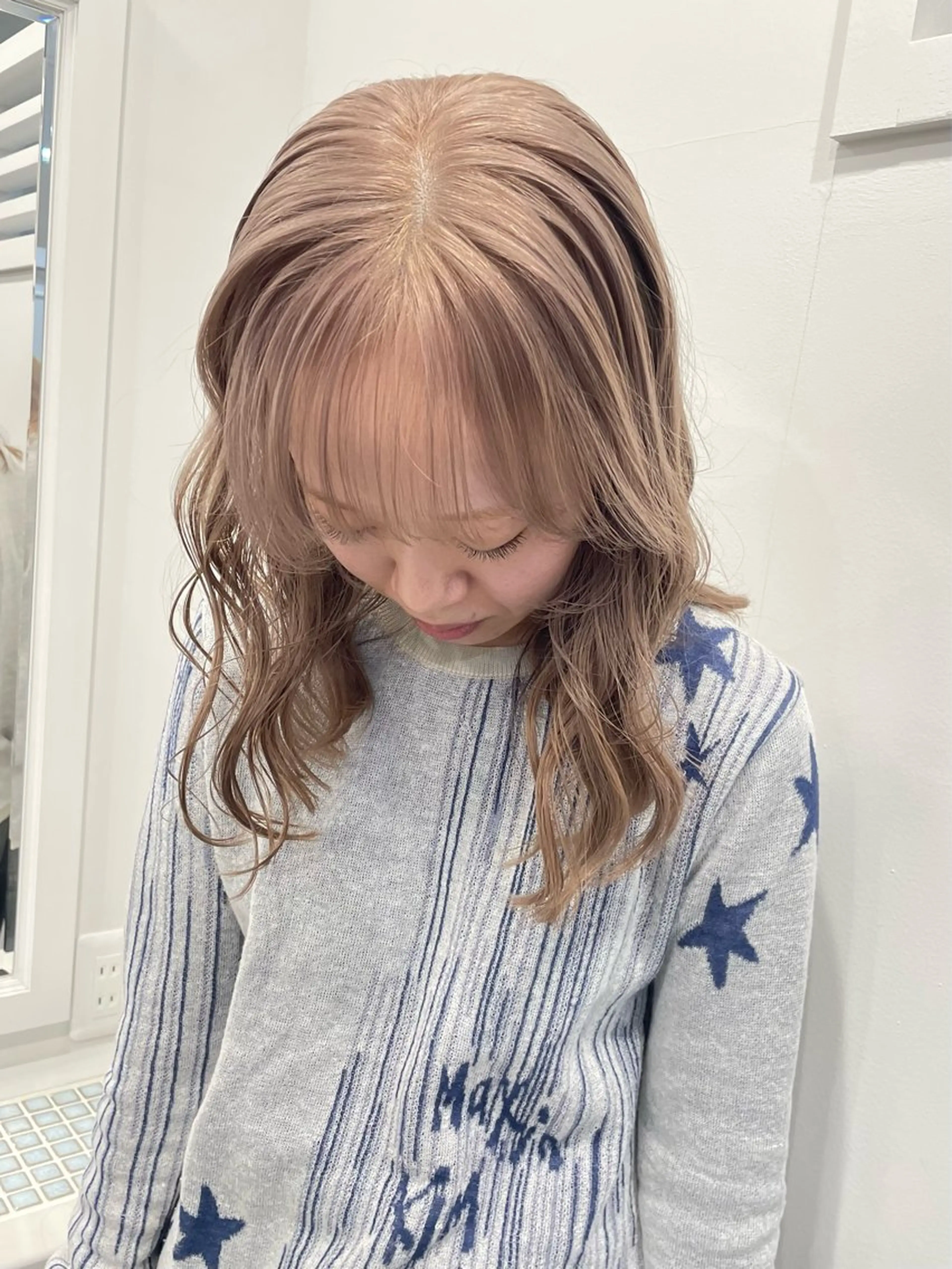 ミディアム カラー ミストバング ベージュカラー ブリーチ ケアブリーチ ダブルカラー ダブルカラーVia/ airi♡のヘアスタイル