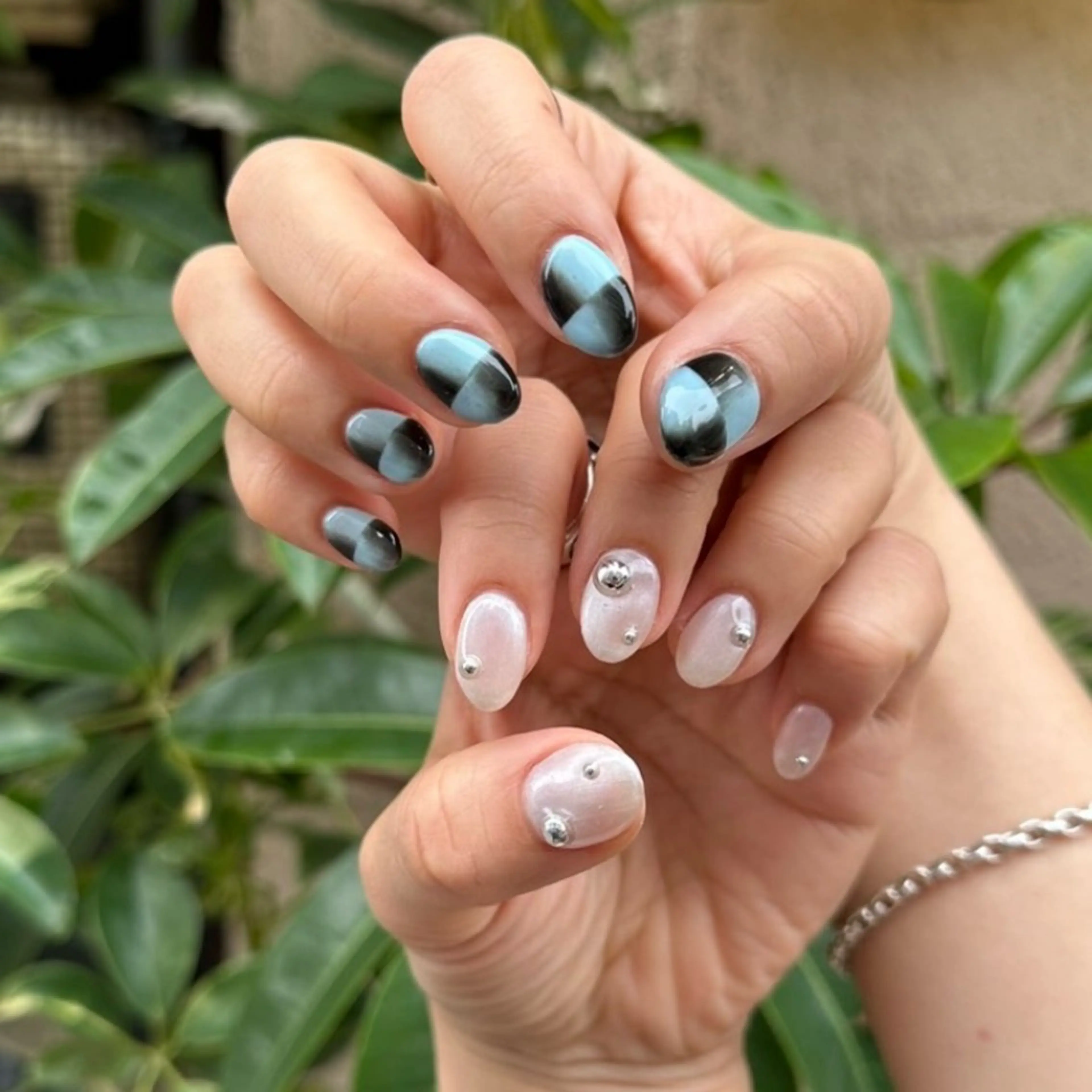 持ち込みデザインネイル120分💅🏽フィルイン施術✨の写真