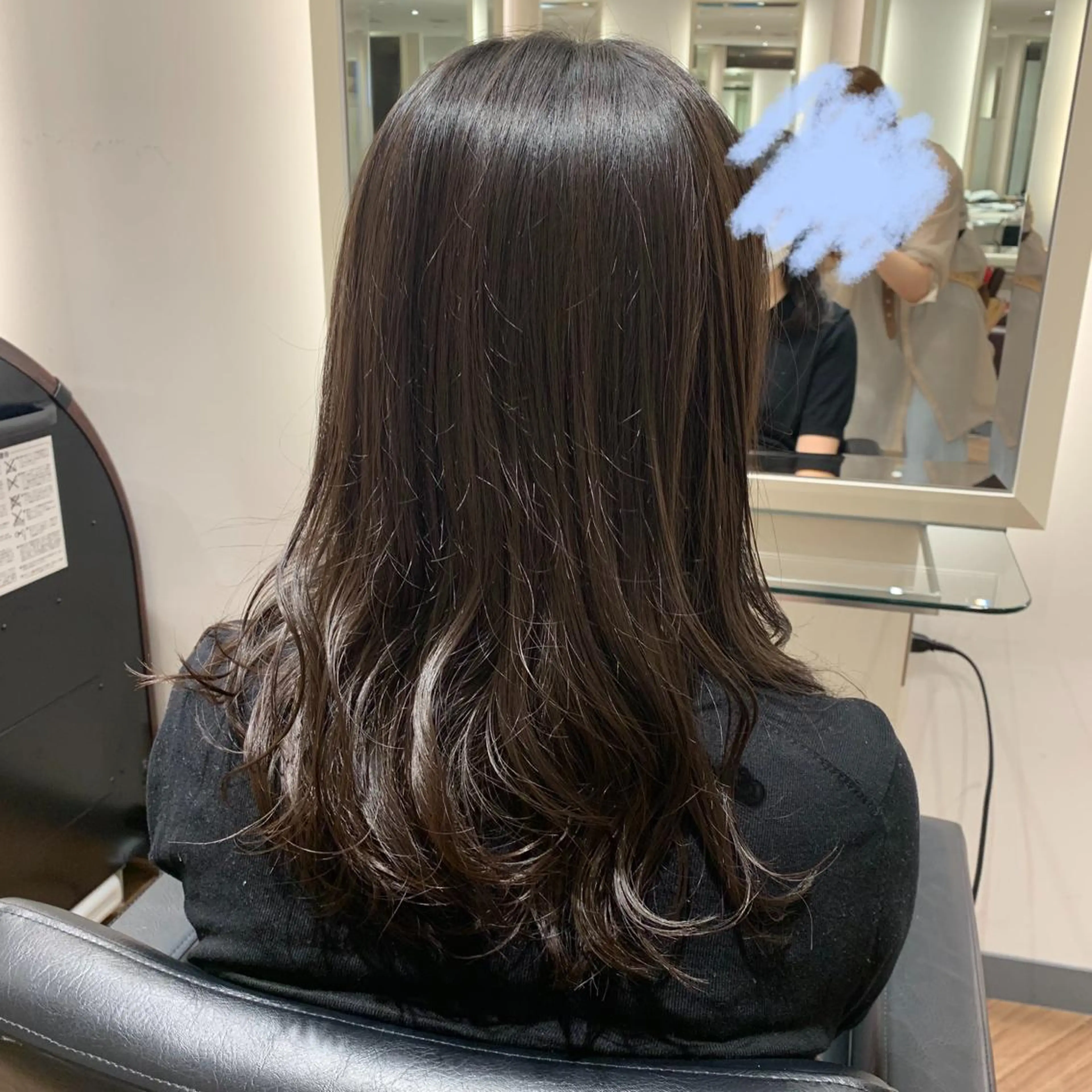 セミロング カラー ブリーチ ハイライトカラー ハイライト ごとう さなのヘアスタイル