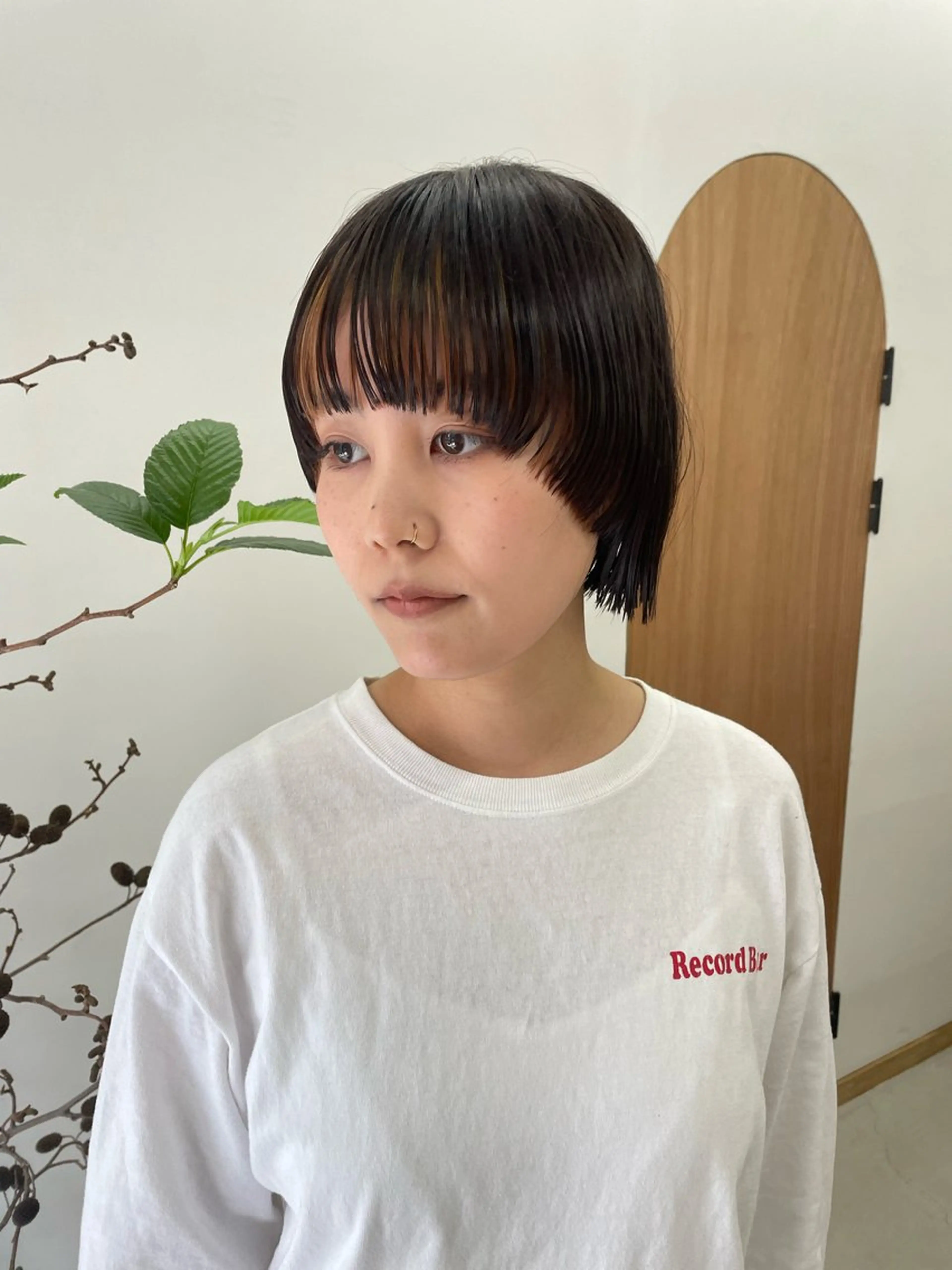 ミディアム カラー パーマ ヘアアレンジ メンズ メンズインナーカラー マッシュ メンズウルフカット 黒髪 ブルーカラー カット ヘアカラー トリートメント tatsumi/ボブ ウルフ/レイヤーのヘアスタイル