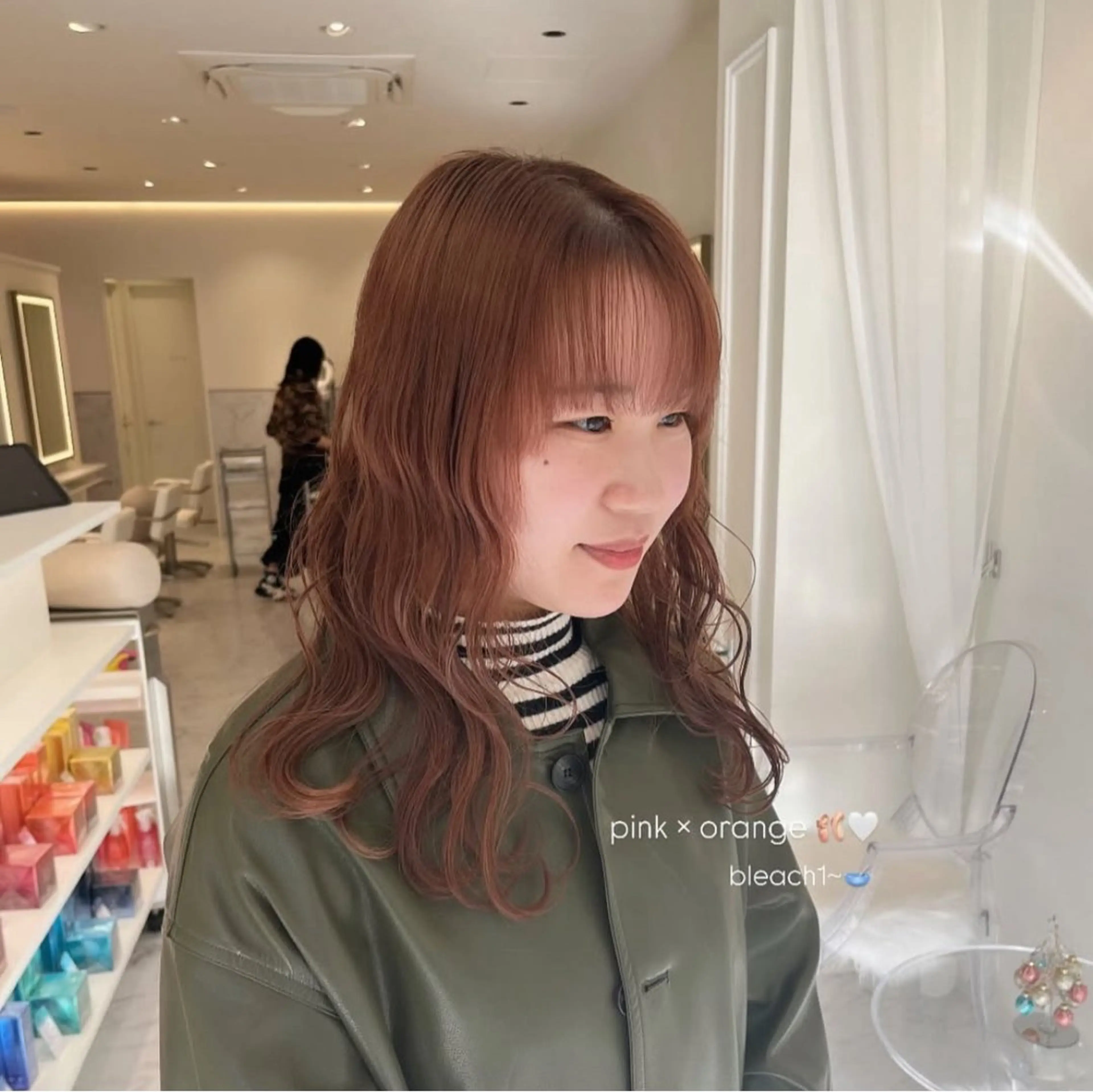 セミロング カラー ヘアカラー ParveMix 🌝🫧山本 玲南のヘアスタイル