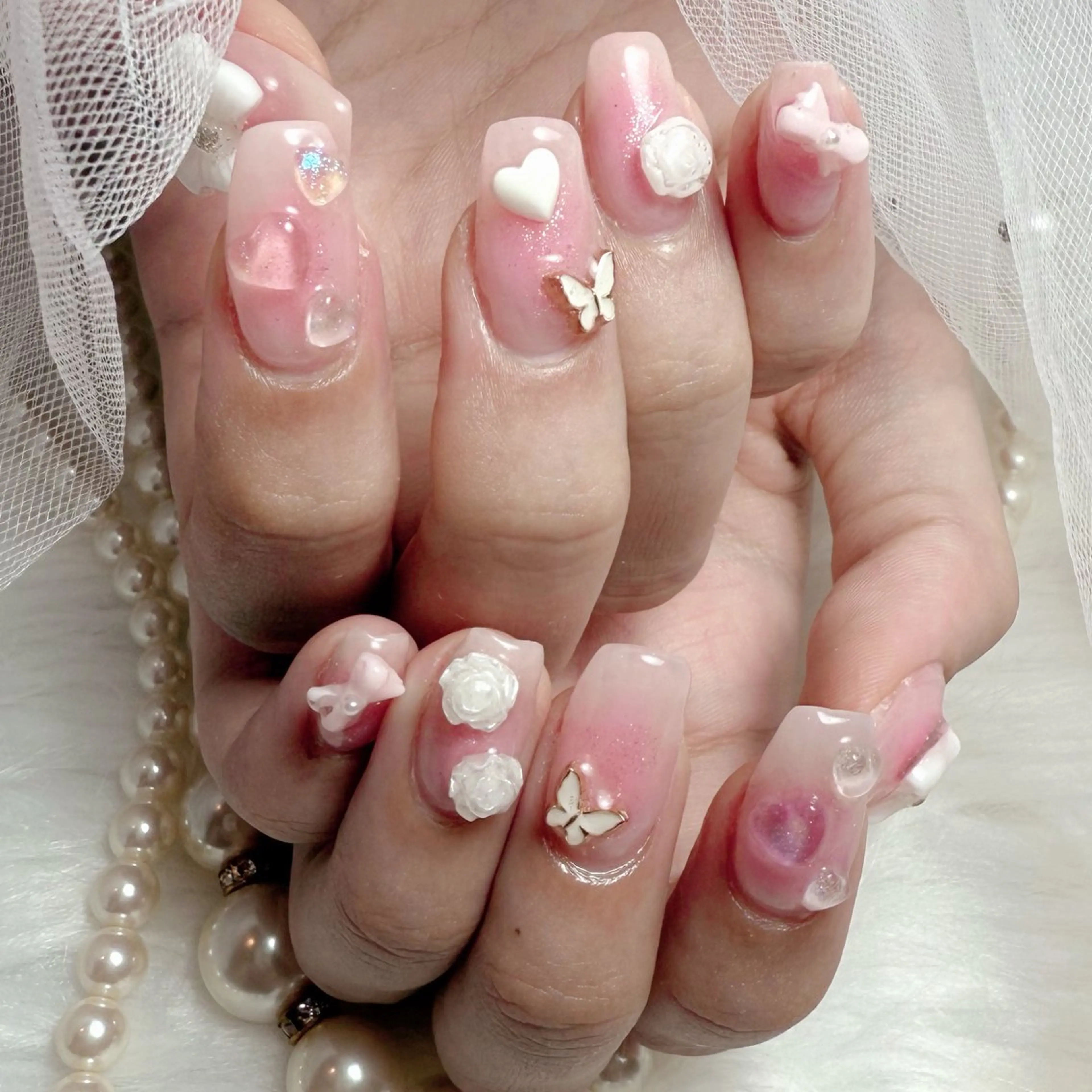 セミロング ハンドネイル Conjunim MAMI🎀✨のネイルデザイン