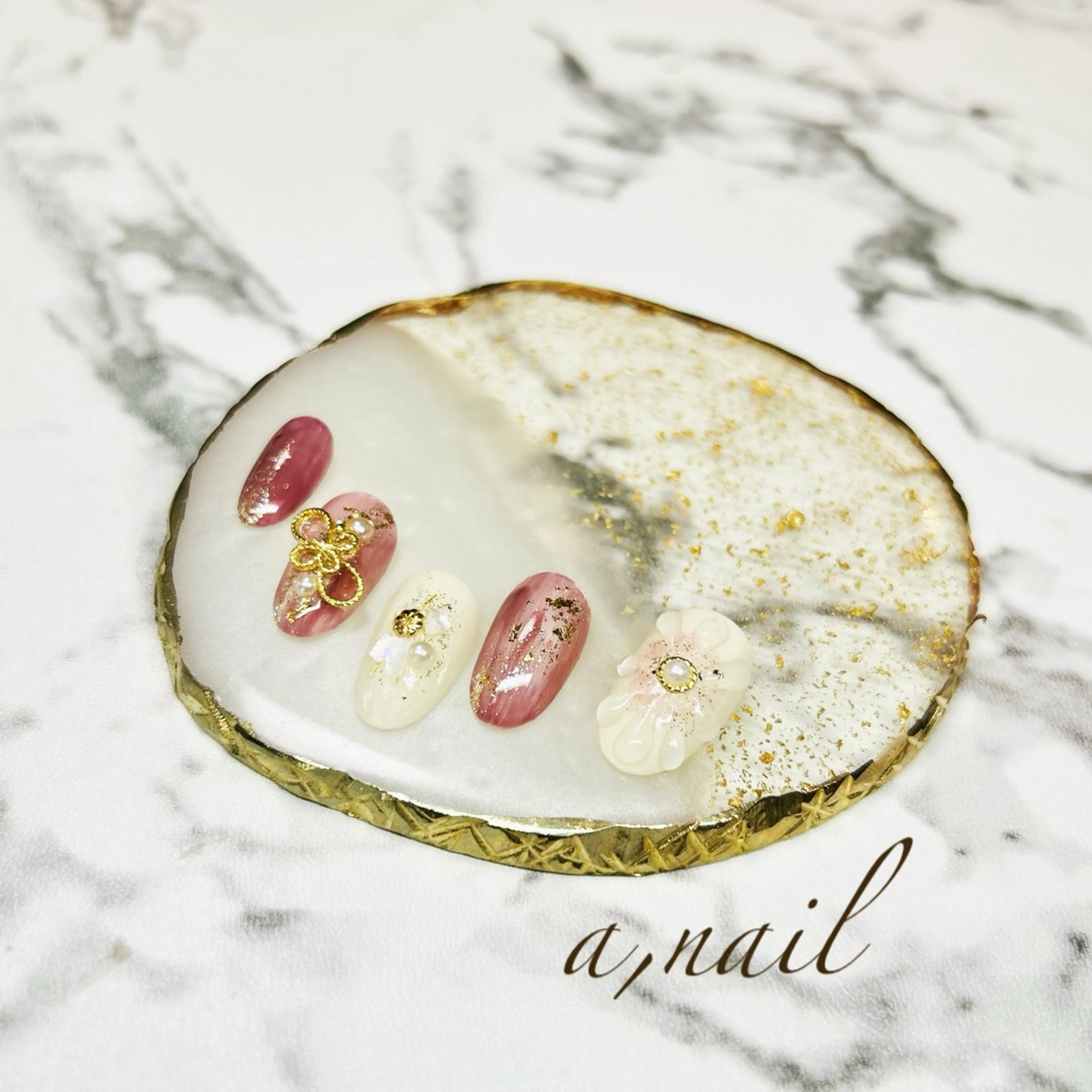 ネイル フラワーネイル キラキラネイル ニュアンスネイル ぷっくりネイル ハンドネイル ネイルサロン エーネイルのネイルデザイン