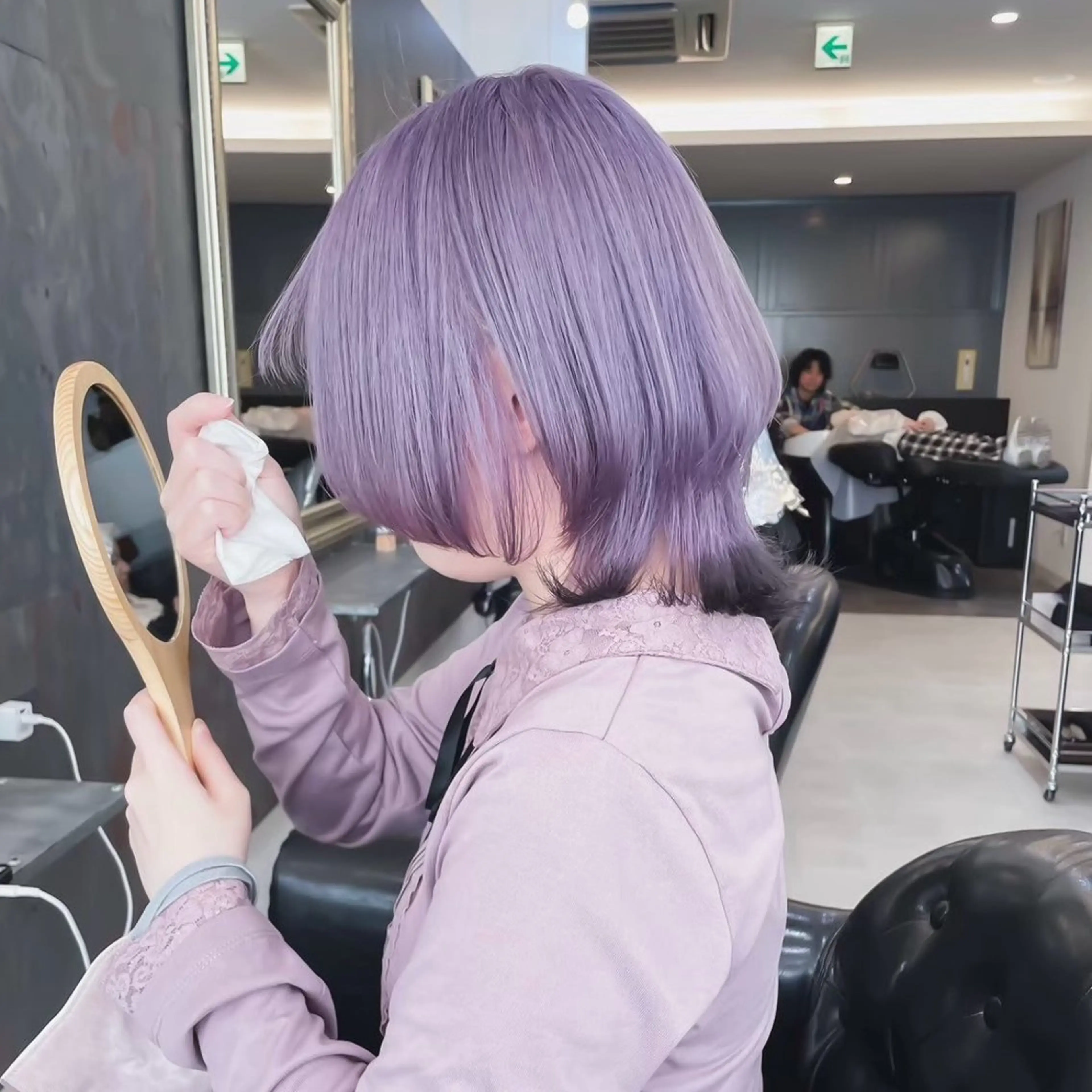 ミディアム カラー ウルフカット カット ヘアカラー トリートメント ハイトーン/ウルフ/ レイヤー/Asukaのヘアスタイル