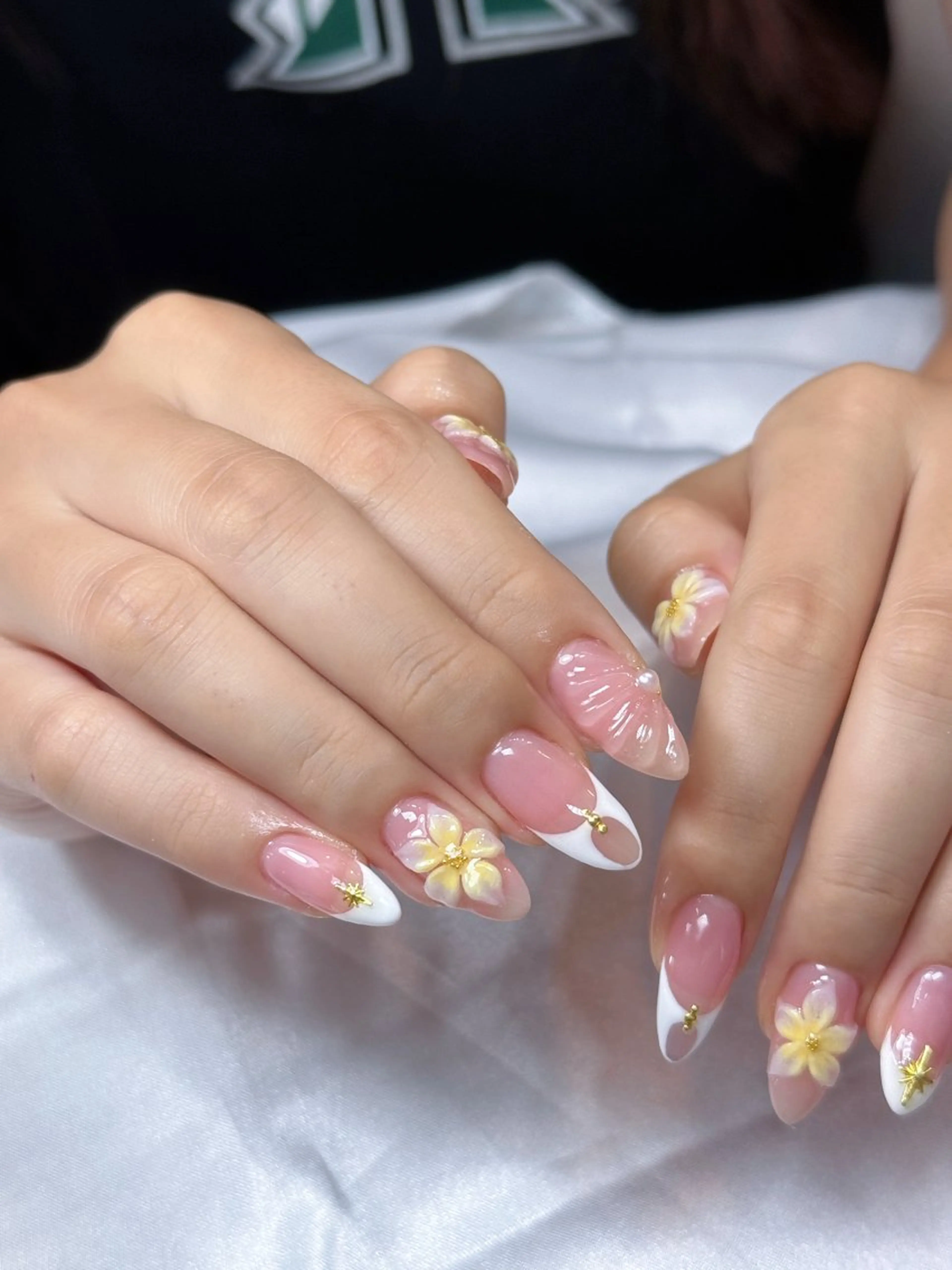ネイル アートネイル ジェルネイル キラキラネイル ミラーネイル ニュアンスネイル ハンドネイル Ryu Nail Studio所属・Ryu Nail 新大久保のネイルデザイン