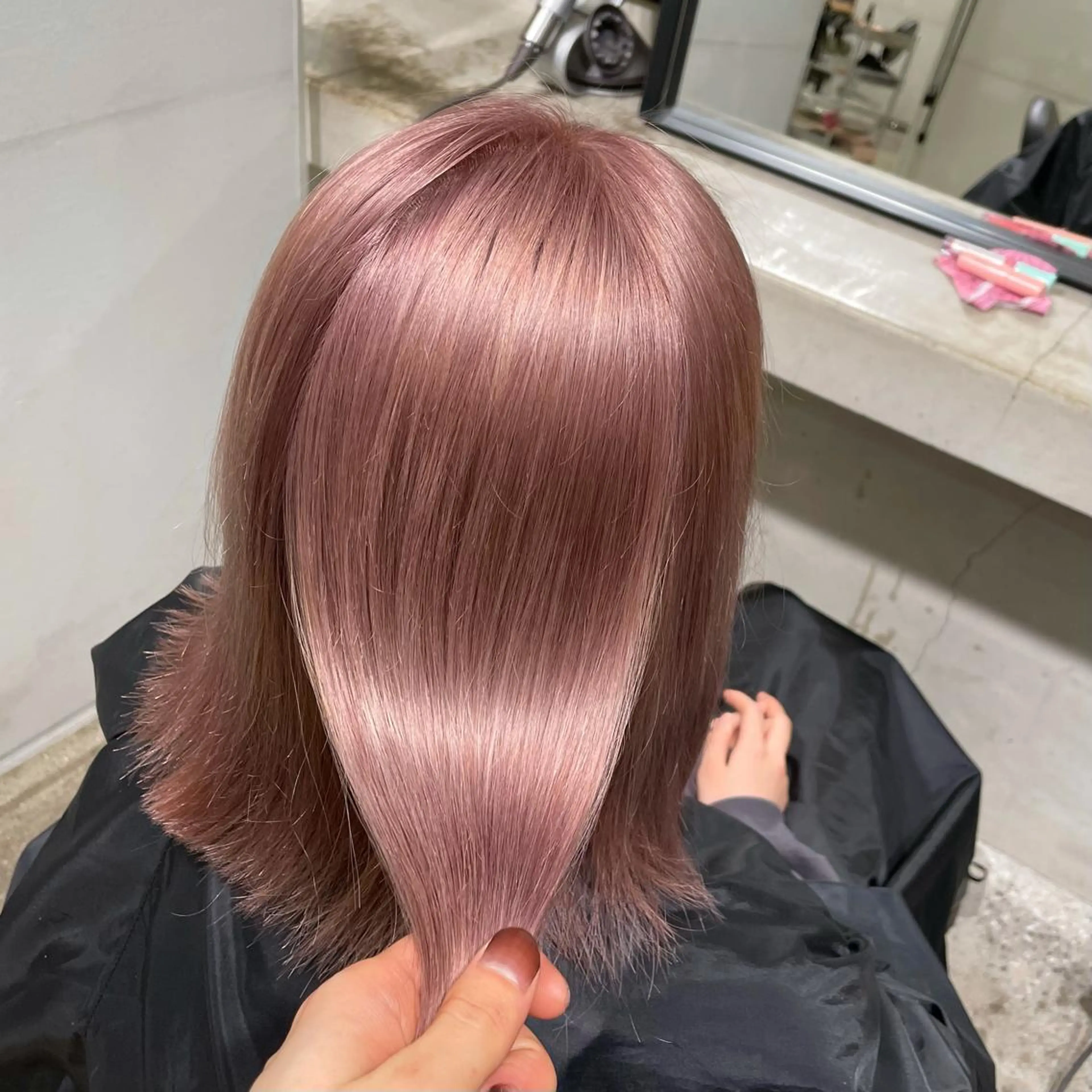 ミディアム カラー ヘアアレンジ ヘアカラー トリートメント ヘアセット 🧸ハイトーン🧸 ゆっきー🧸のヘアスタイル