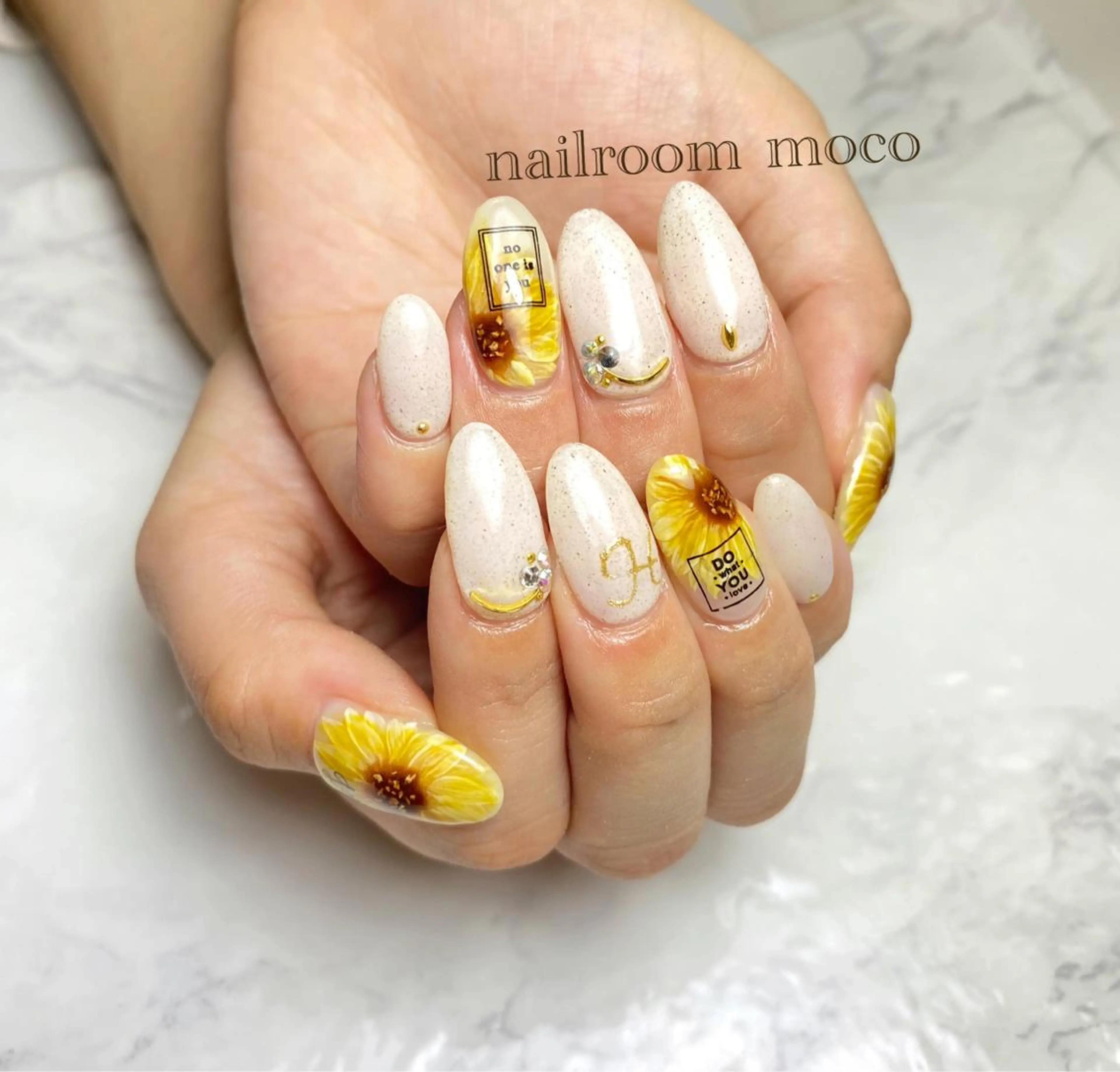 ネイル nailroom mocoのネイルデザイン