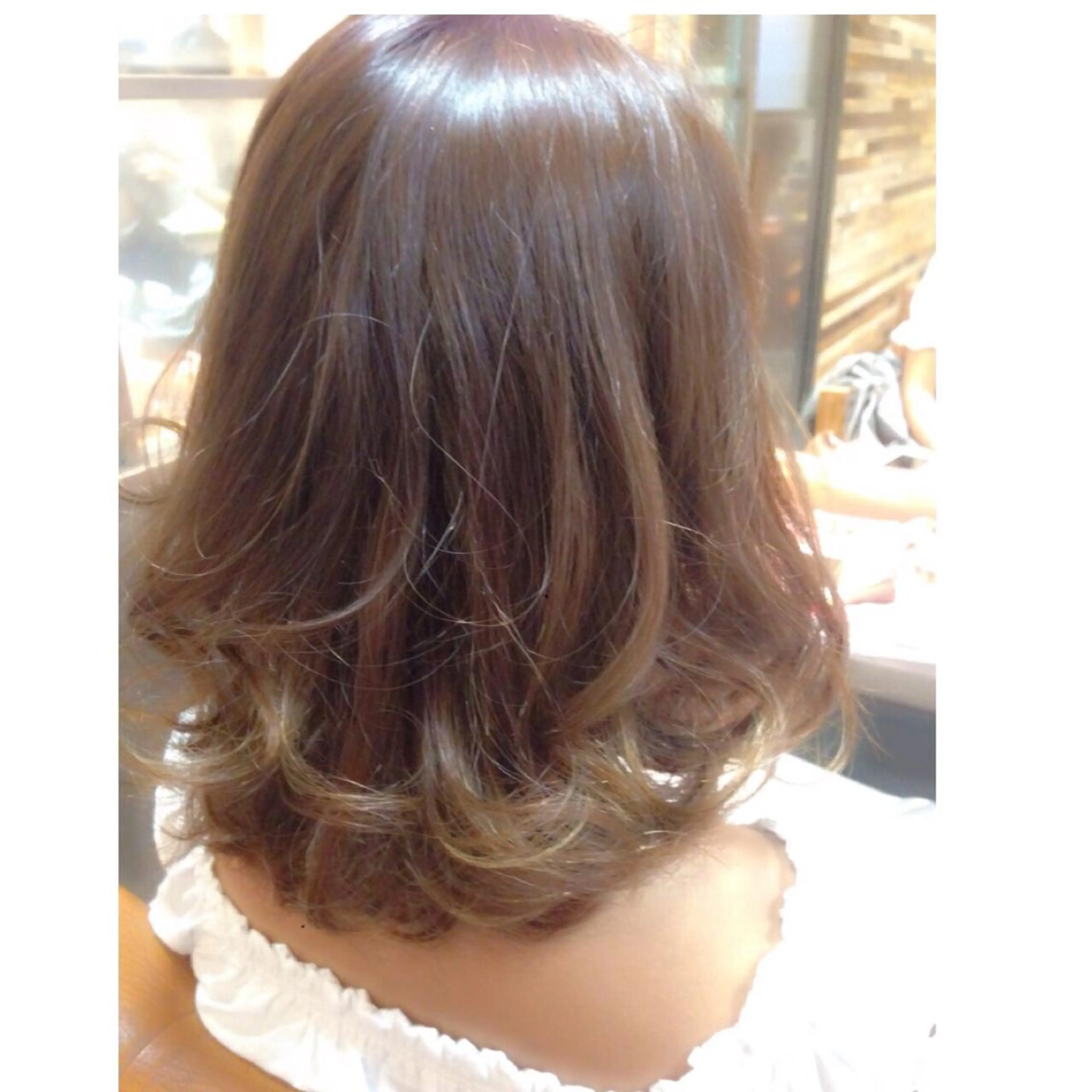 ミディアム ハイライト 南都 良太のヘアスタイル