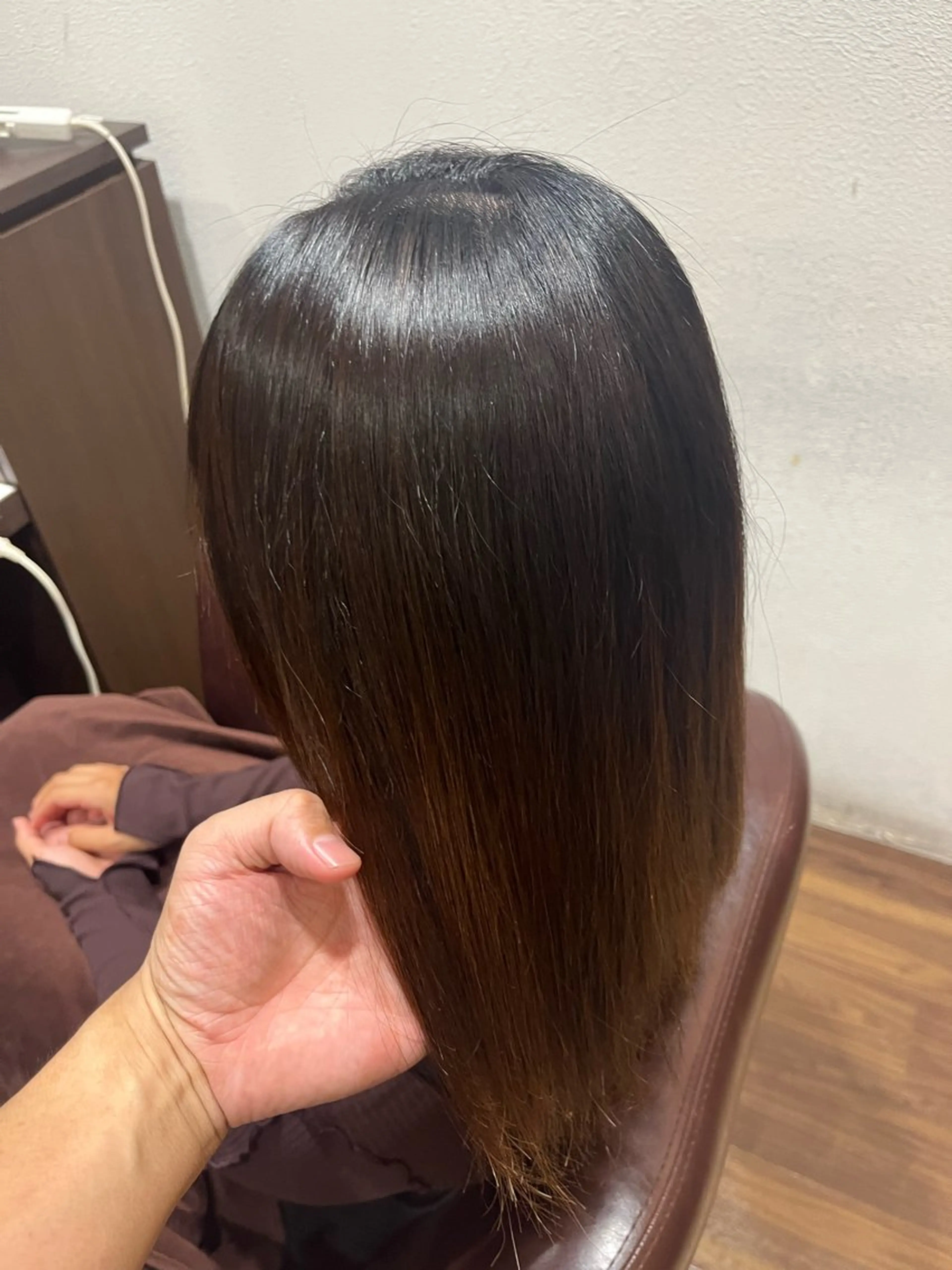 セミロング 髪質改善 縮毛矯正 松崎 崇のヘアスタイル