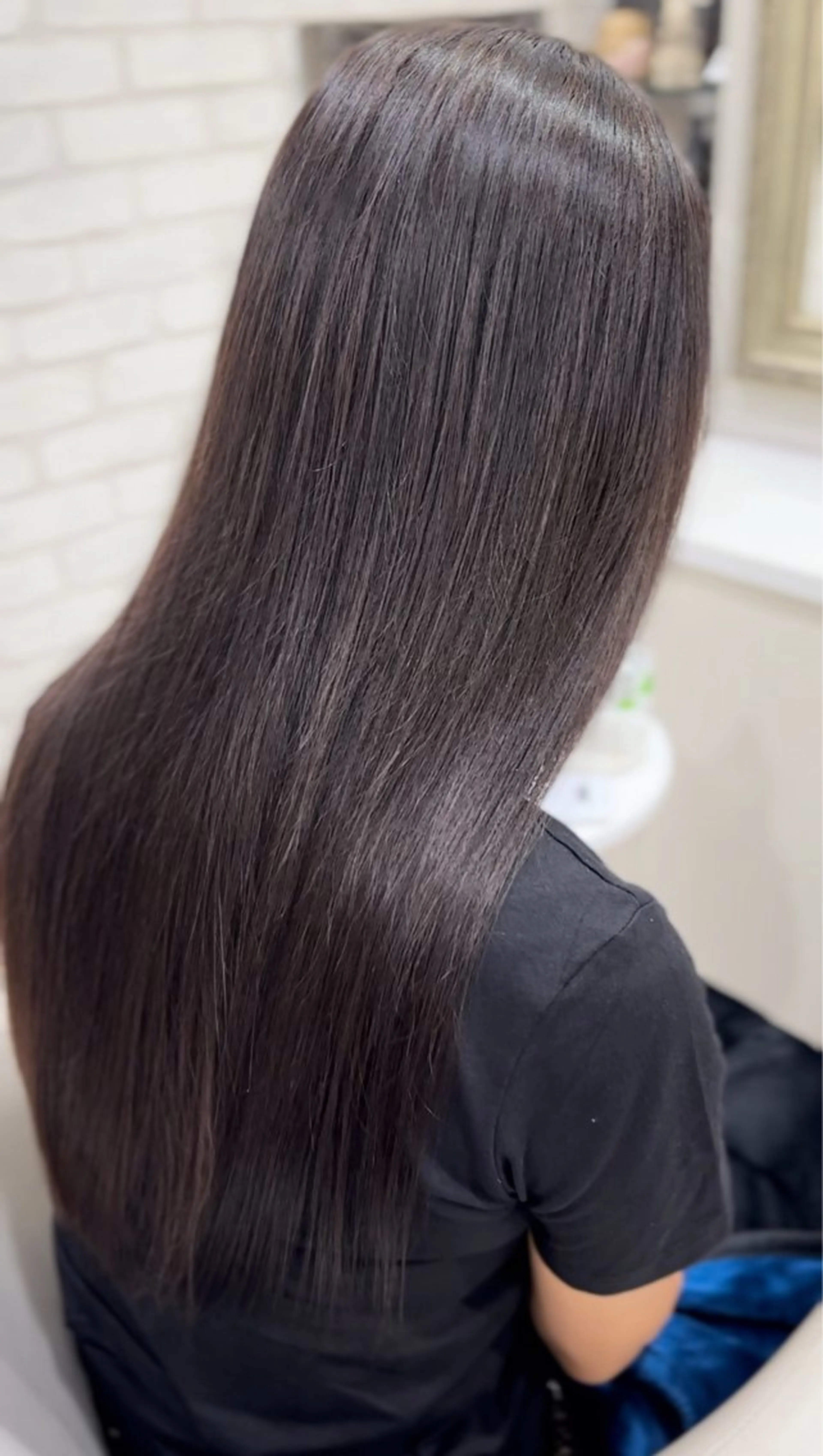 ロング 縮毛矯正 縮毛矯正 【TAKAYA】🌸 白髪ぼかしカラーのヘアスタイル