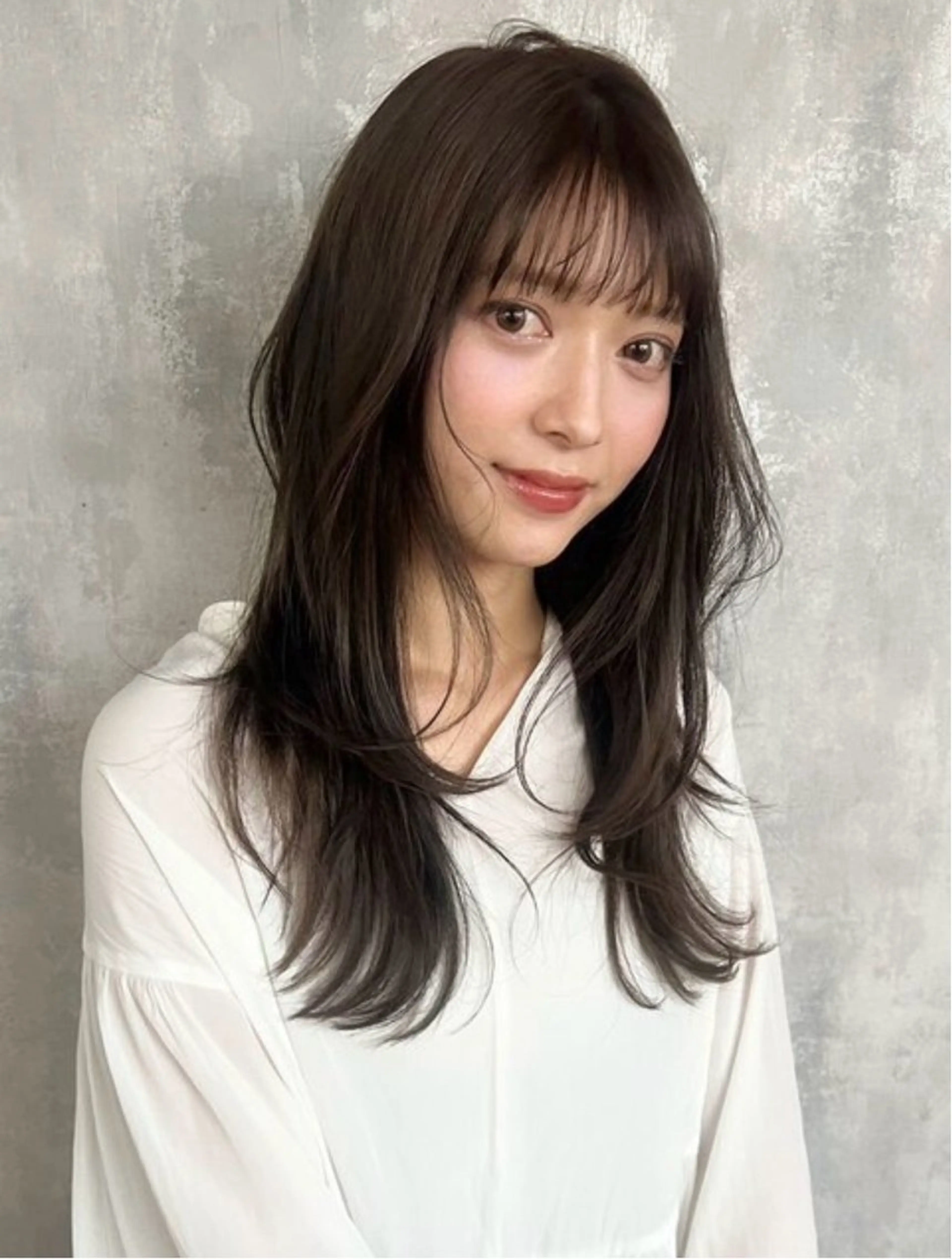 ロング ハイレイヤー 韓国風ヘア レイヤーカット カット 縮毛矯正 トリートメント こうき/前髪割れ癖 改善/カット/カラーのヘアスタイル