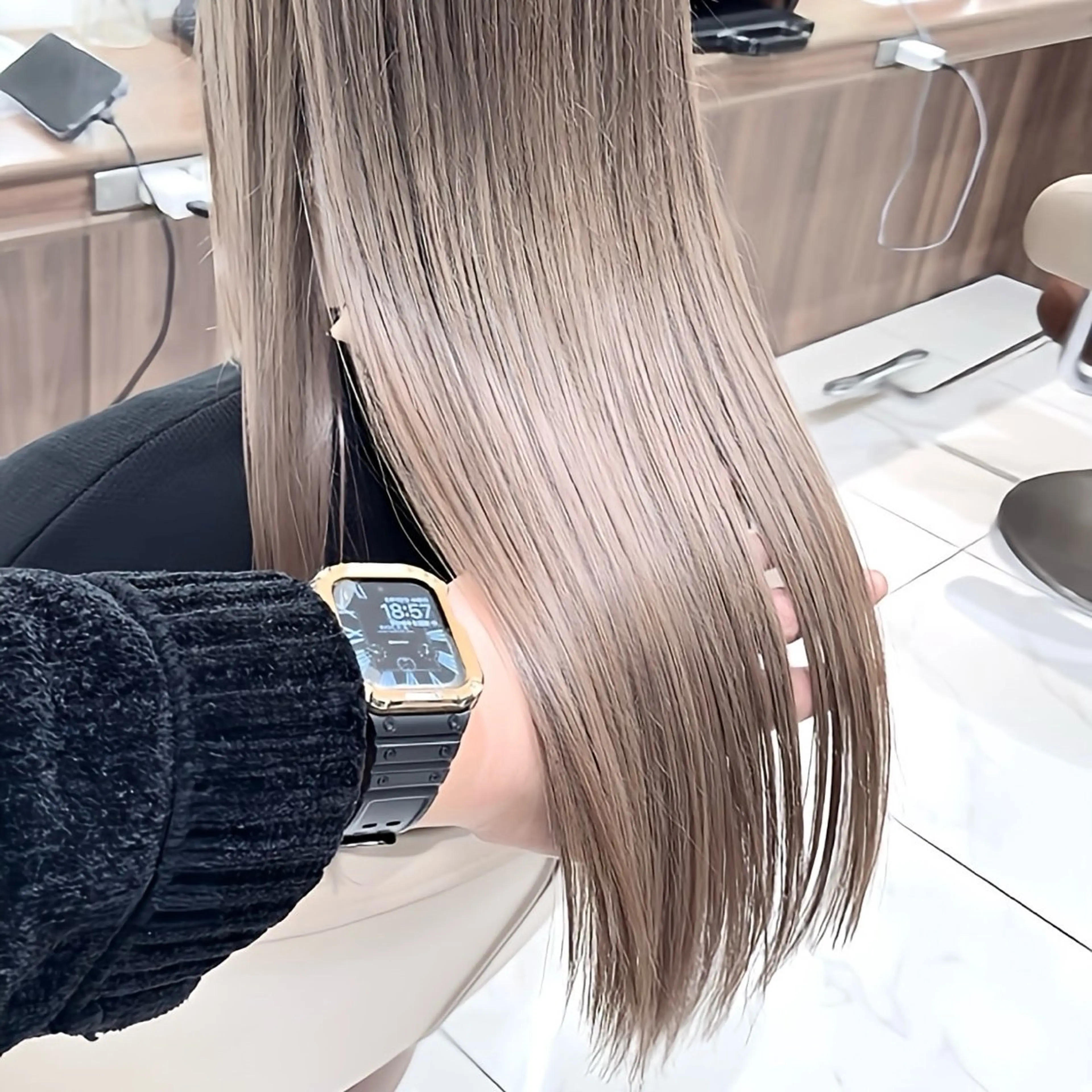 カラー 透明感カラー ヘアカラー 加藤 芽実のヘアスタイル