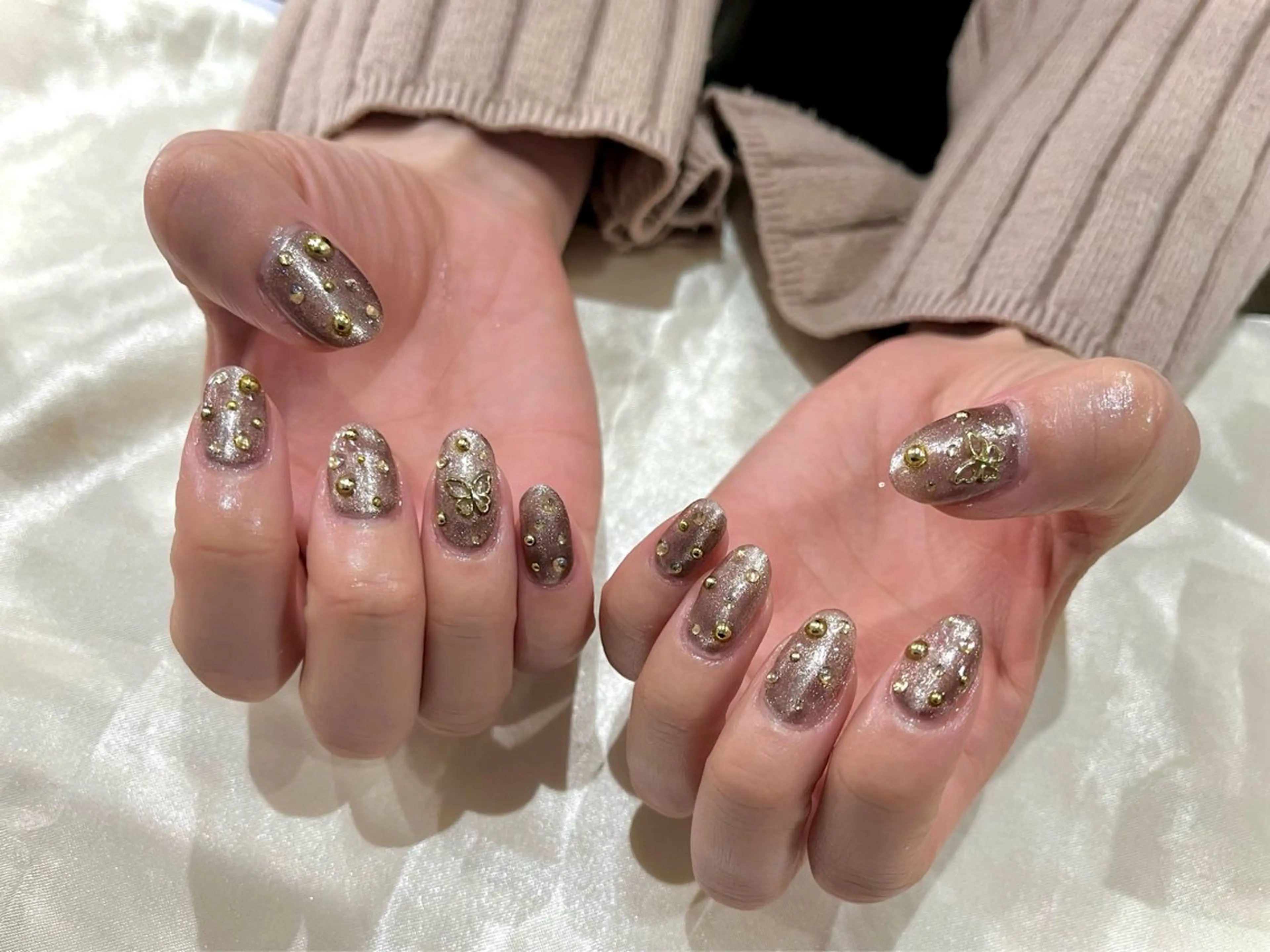 ネイル ゴールド ハンドネイル Nail salon Cielel⟡Ayaのネイルデザイン