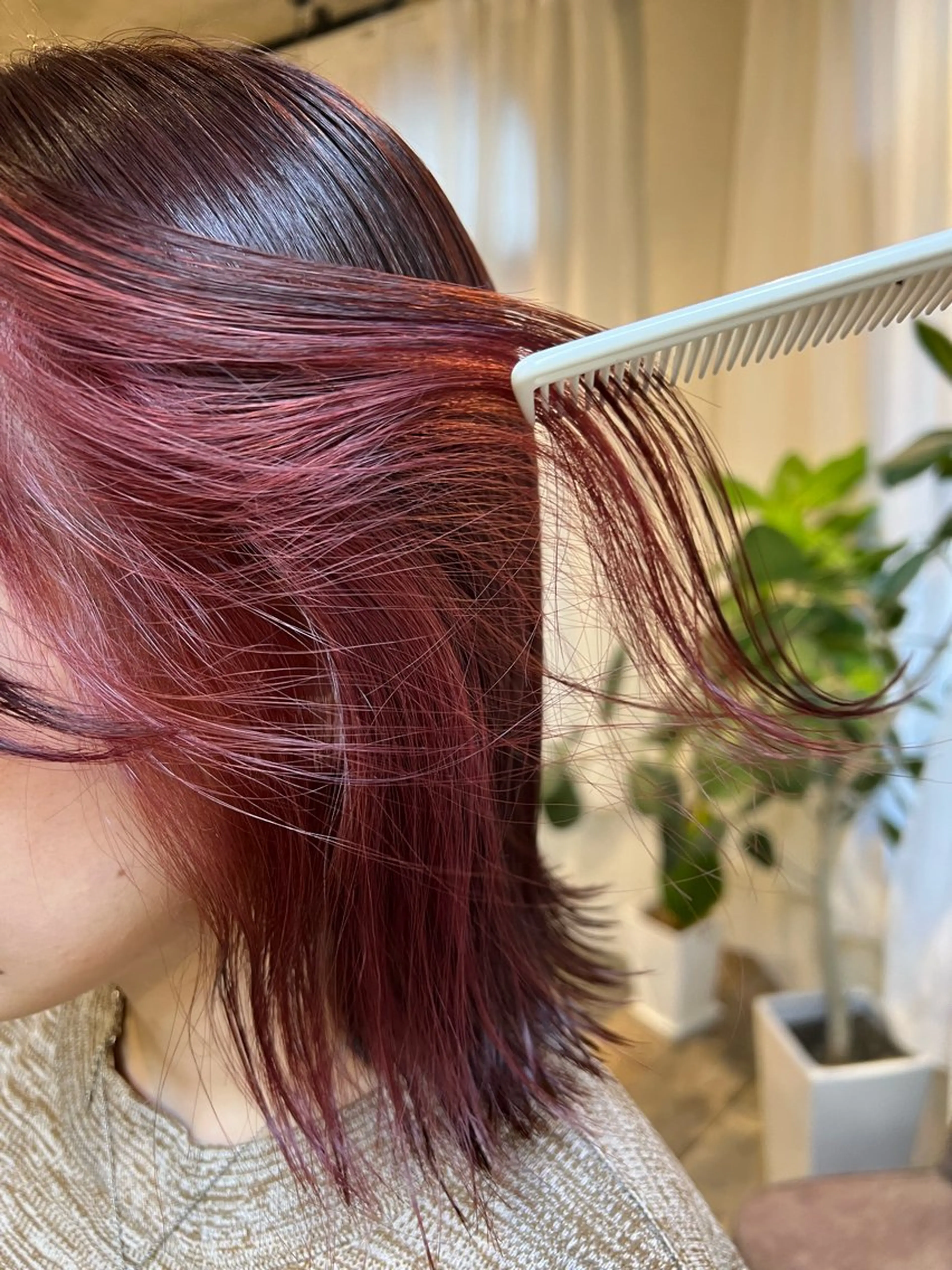 ミディアム カラー イヤリングカラー ボブ カット ヘアカラー トリートメント ブリーチなしカラー 🌿‬脇黒丸 彩のヘアスタイル