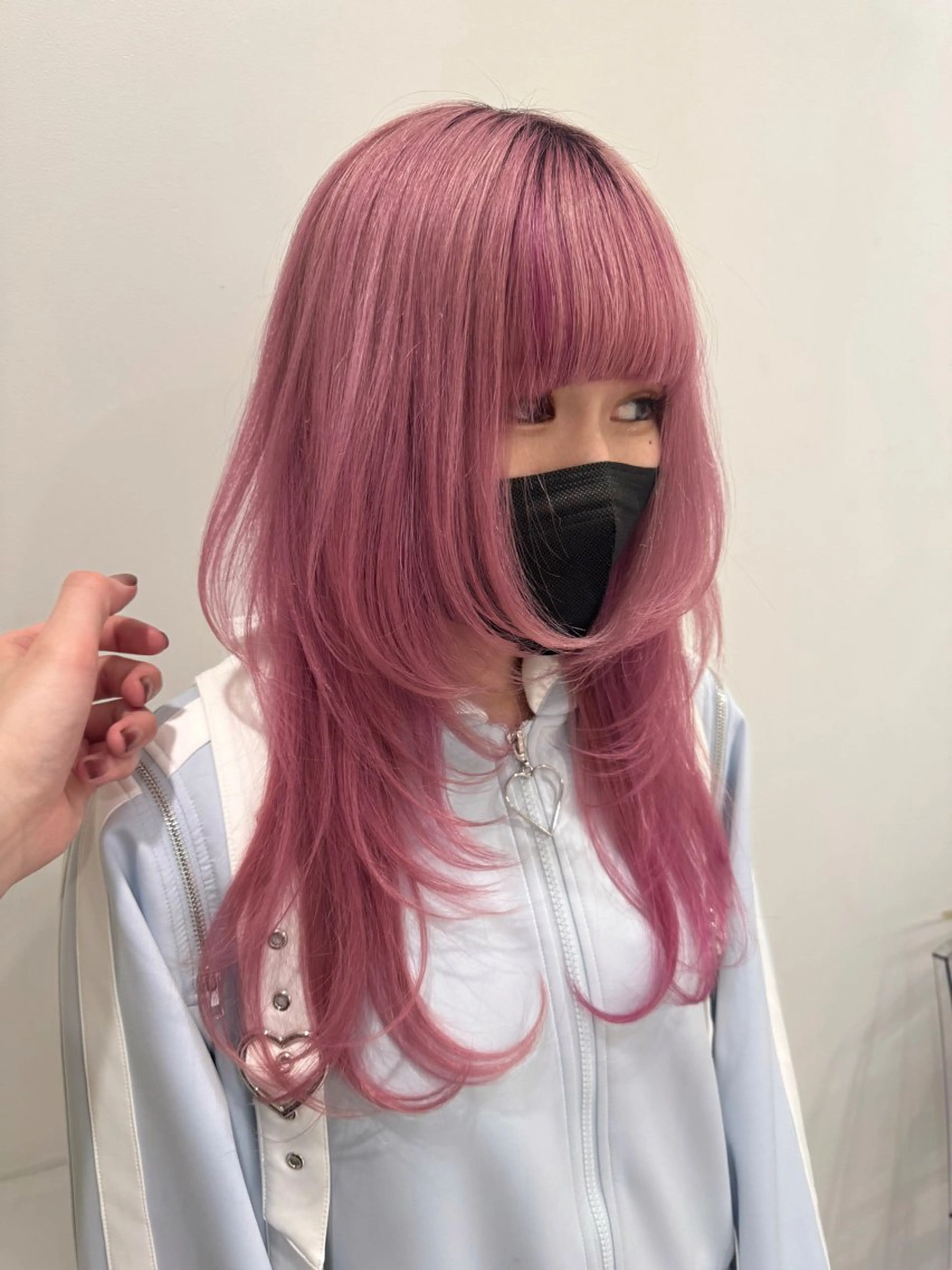 ロング カラー ヘアアレンジ カット ヘアカラー トリートメント ヘッドスパ ヘアセット 韓国レイヤーカット /韓国トレンドカラーのヘアスタイル