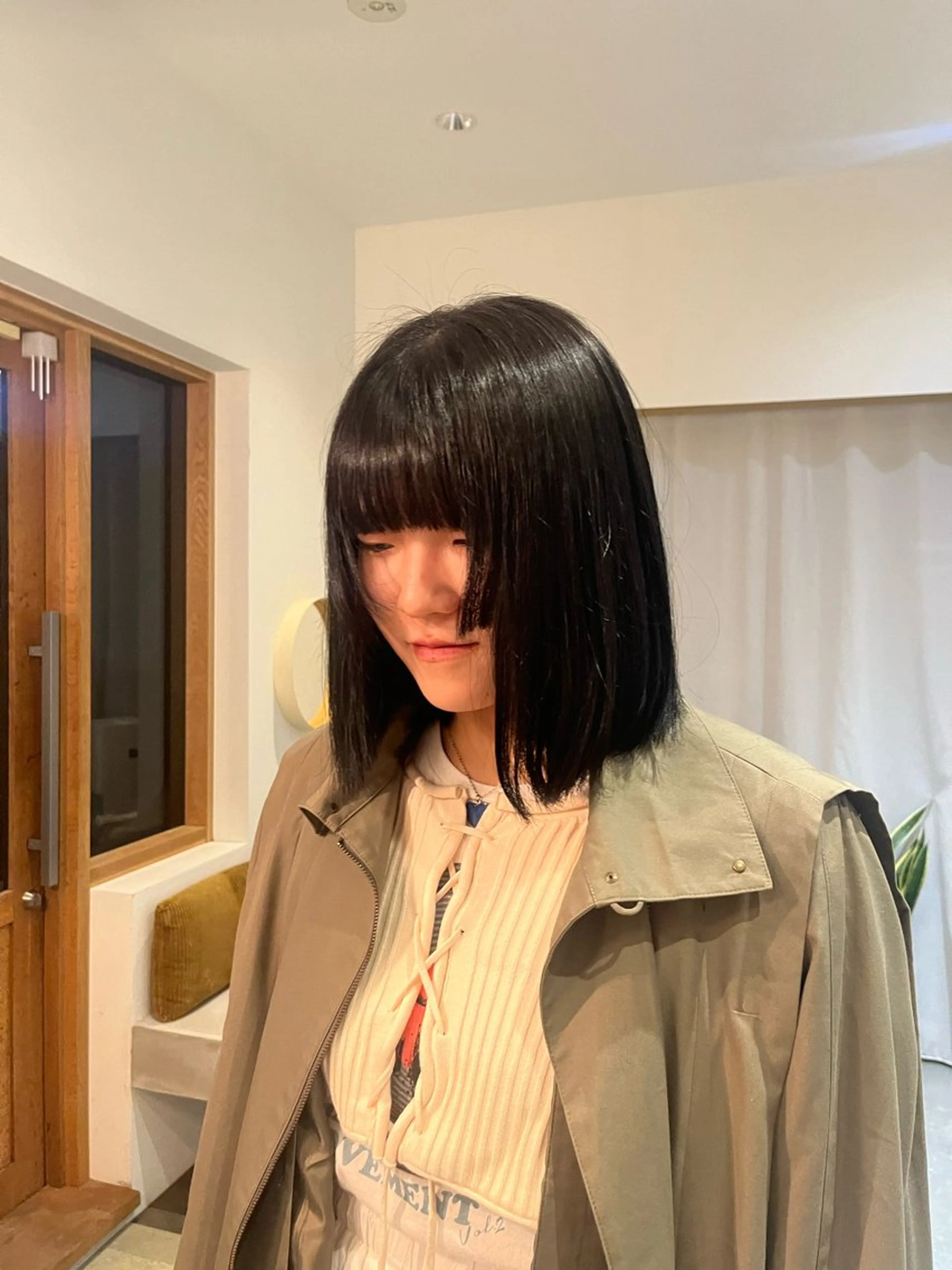 カラー 黒髪 YUI／透明感カラー /レイヤーカット🦢のヘアスタイル