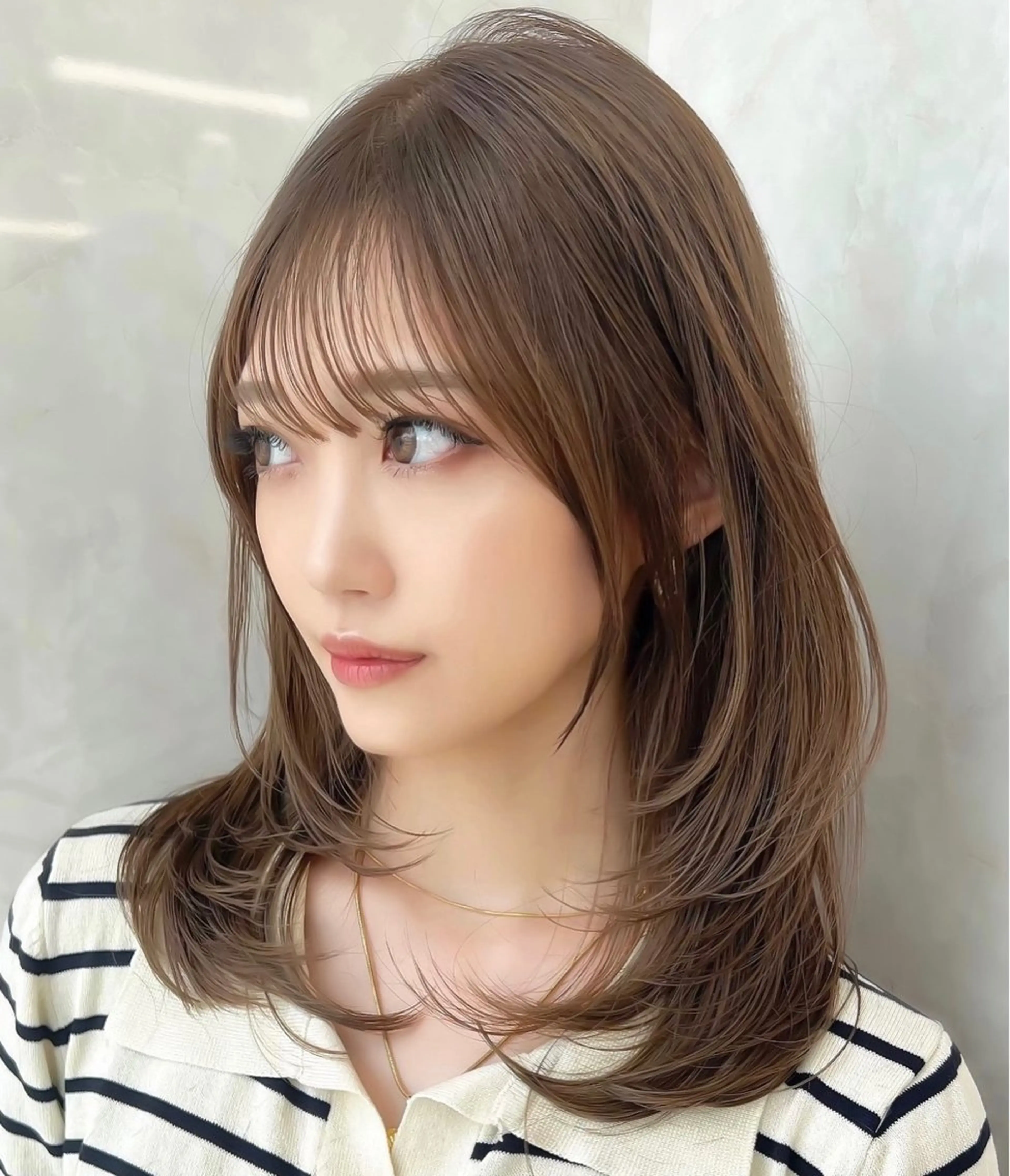 ミディアム カラー MAEUL luna所属・前髪顔周り/レイヤー 韓国/桔川恒のヘアスタイル