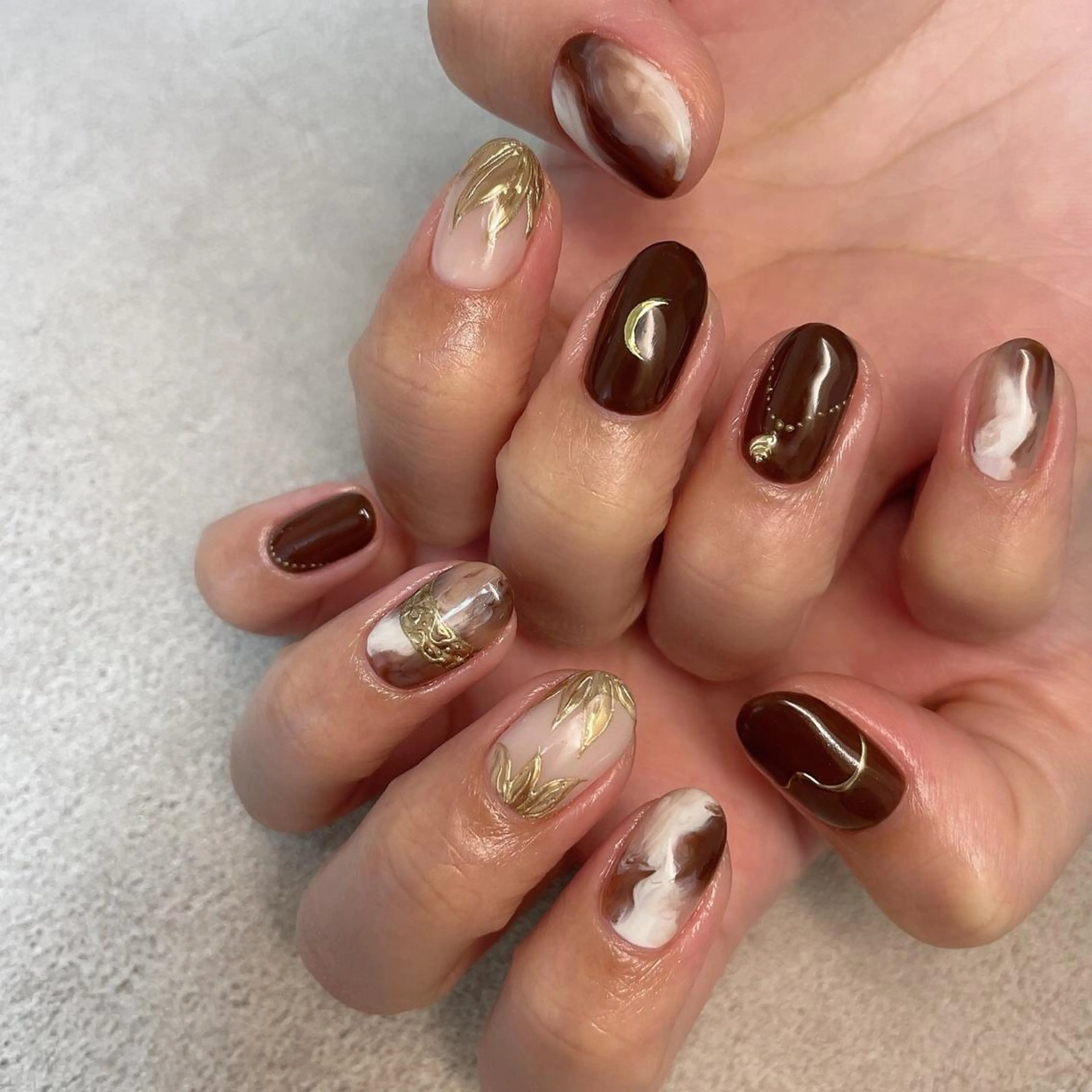 ネイル アートネイル ブラウン ハンドネイル lilbondir. chiharuのネイルデザイン