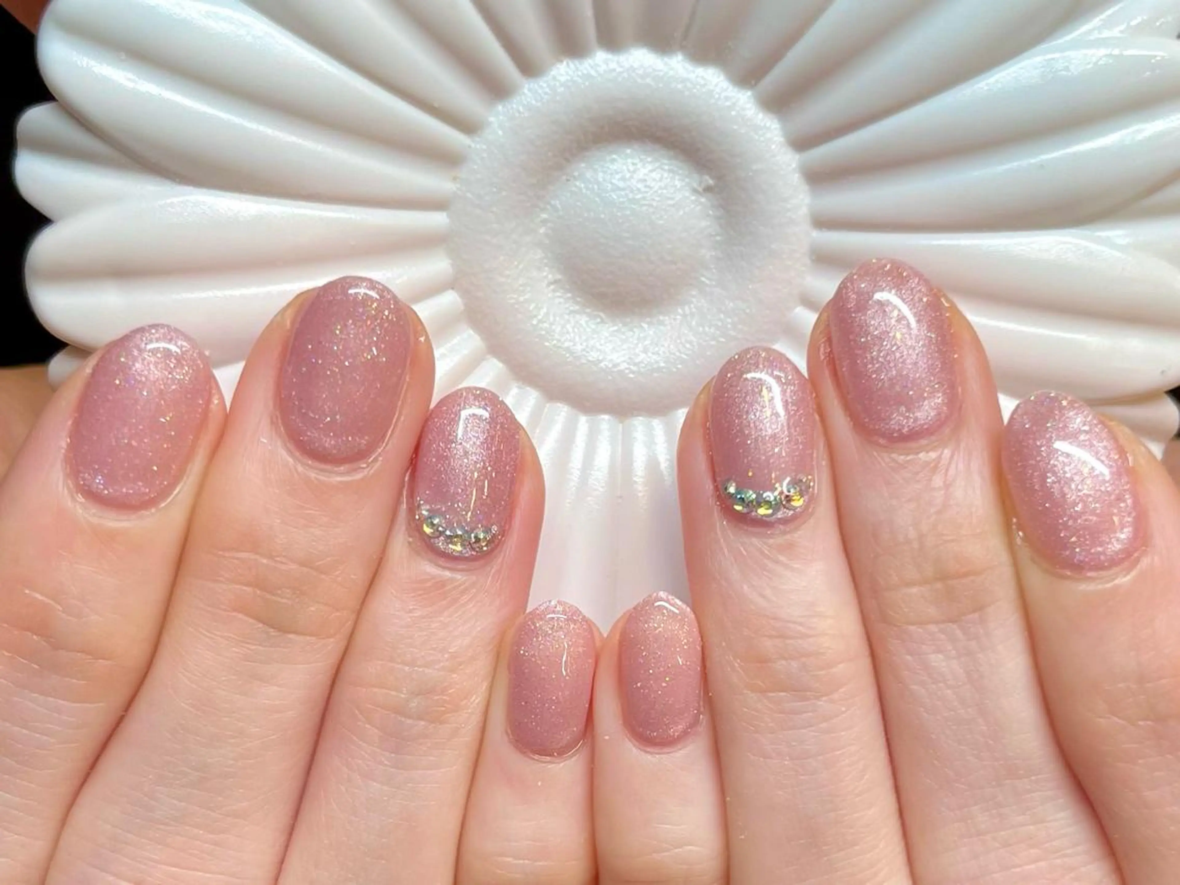 ショート カラー ネイル アートネイル オフィスネイル ワンカラーネイル ショートネイル ネイルサロン リリーブランシュ所属・森 瑞紀のネイルデザイン