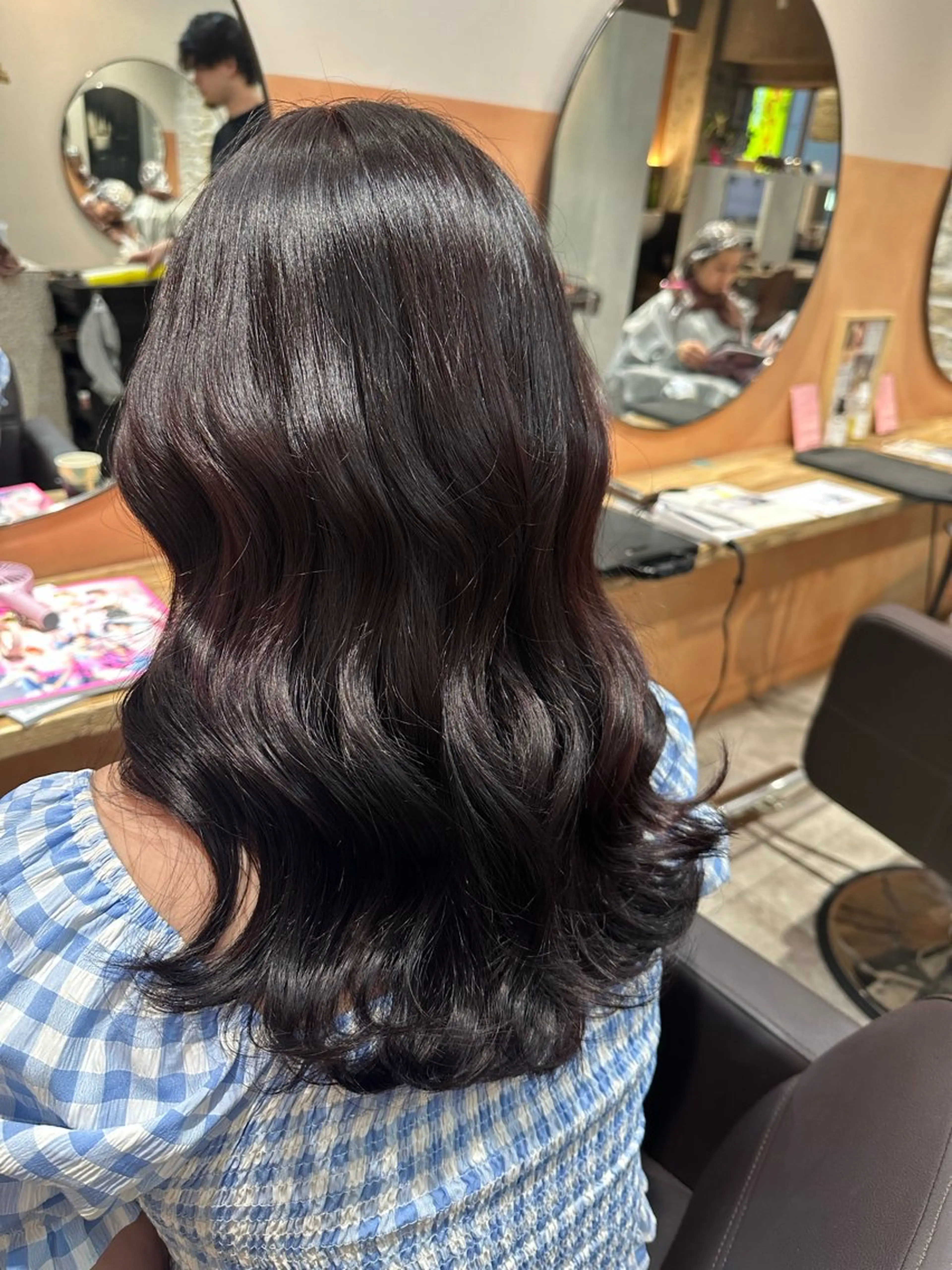 ミディアム カラー ヘアアレンジ ブリーチ ブリーチなしカラー ローズカラー バイオレットカラー カット ヘアカラー トリートメント yu-ki レイヤー/ブリーチのヘアスタイル