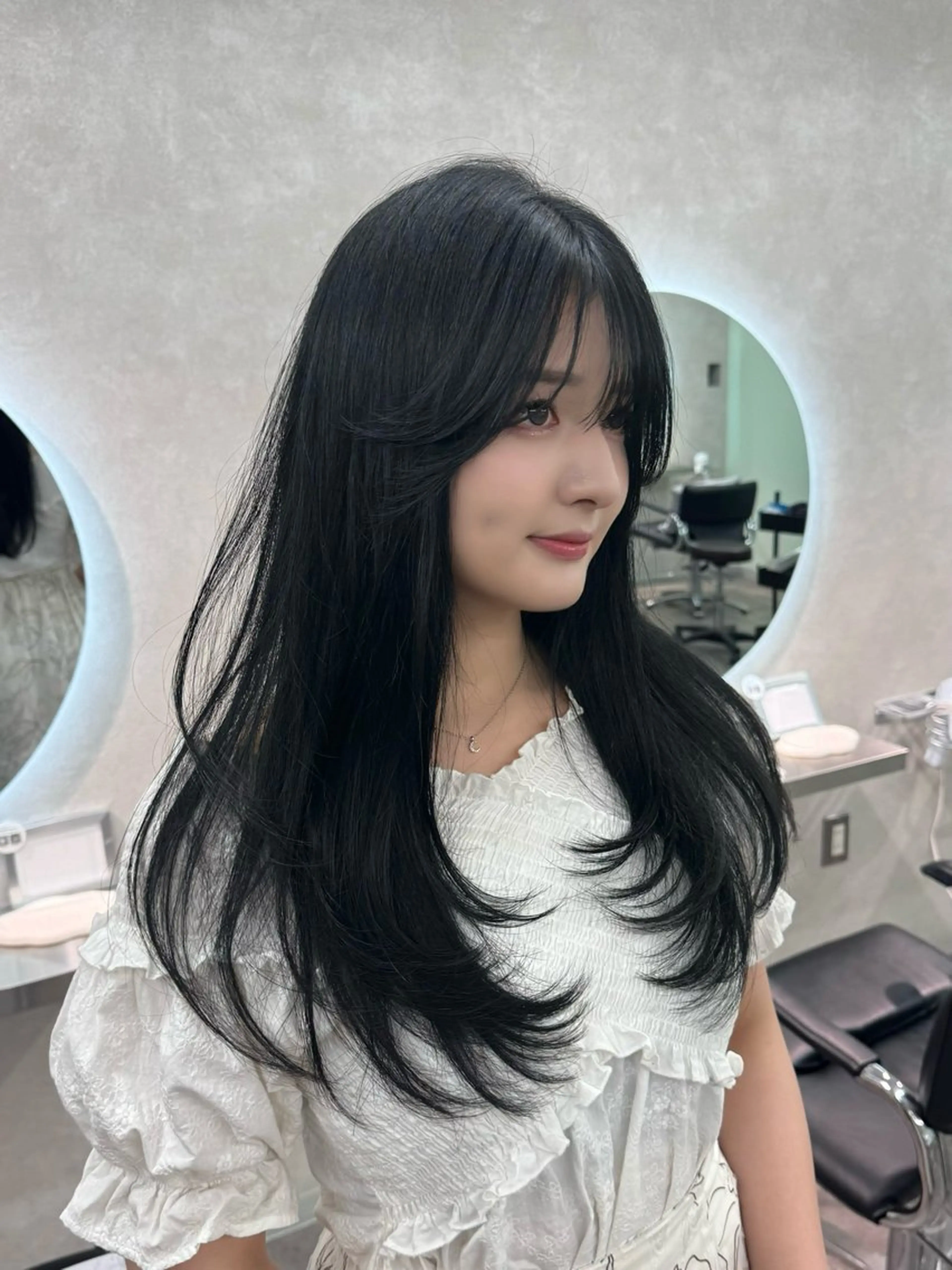 ロング カラー ベージュカラー ブリーチ ブリーチなしカラー 韓国風ヘア レイヤーカット カット ヘアカラー トリートメント 韓国レイヤーカット 🇰🇷透明感カラーのヘアスタイル