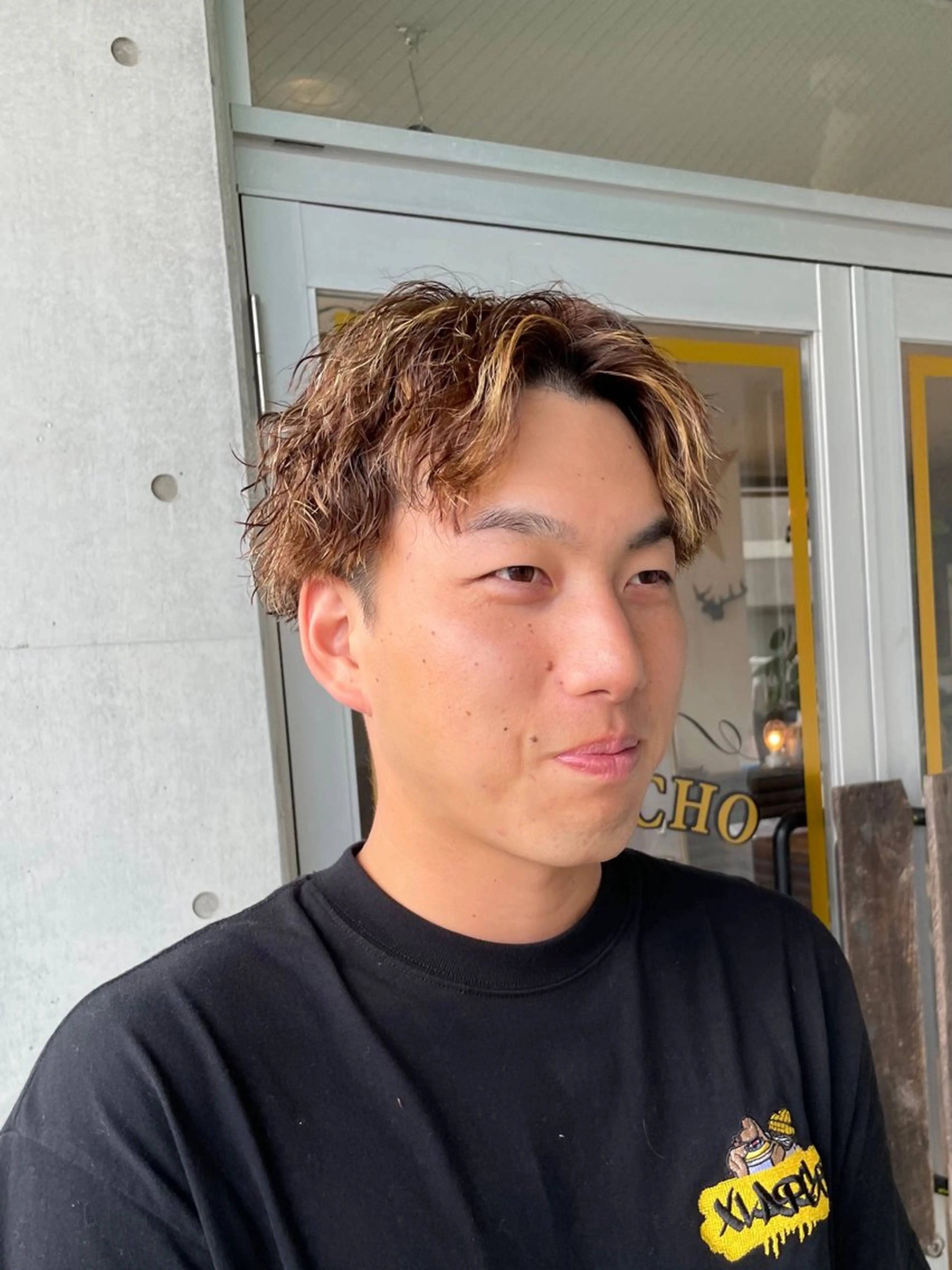 ショート カラー パーマ メンズ カット ヘアカラー パーマ JERICHO HAIR所属・河野 由佳の眉毛・アイブロウイメージ