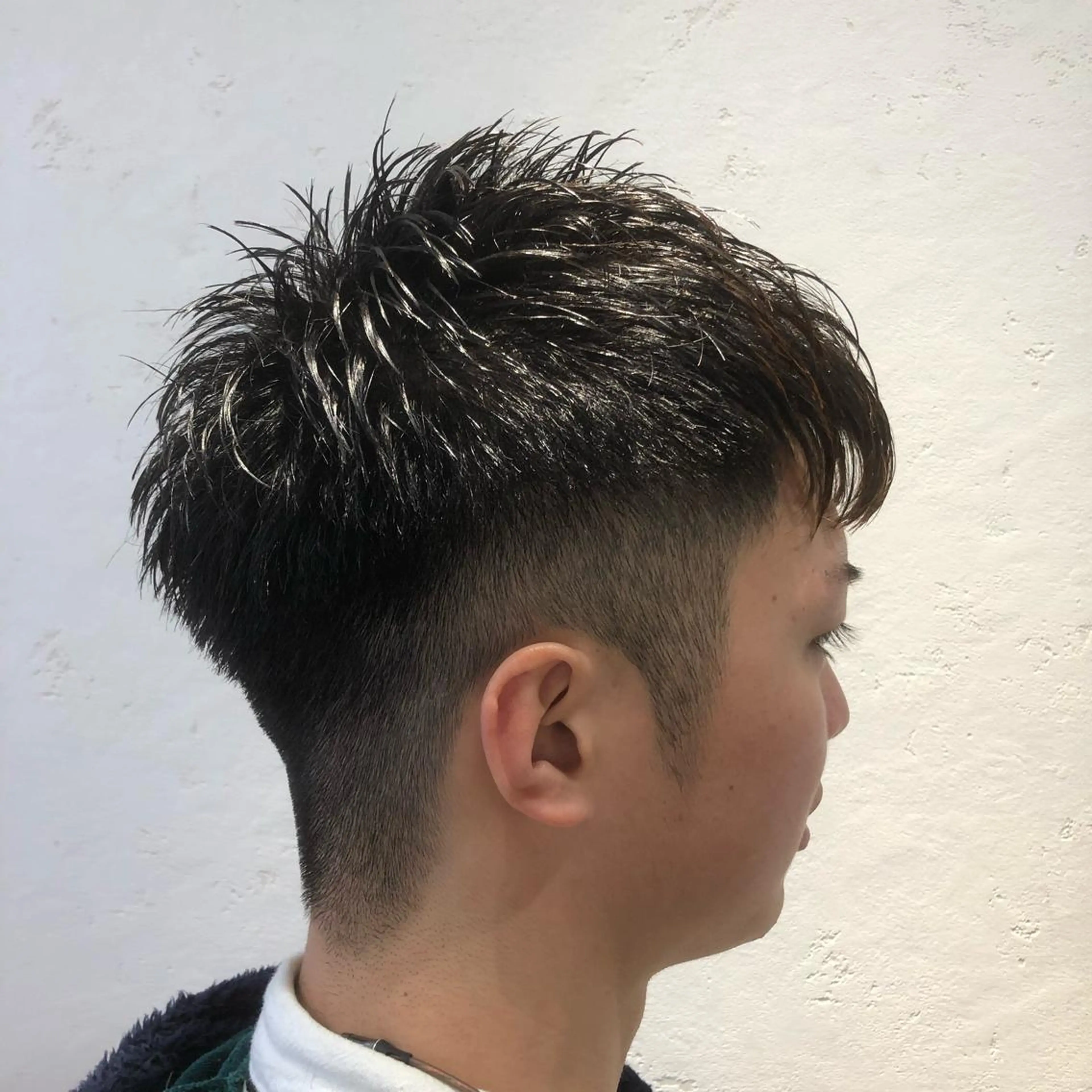 メンズ 西川 仁のヘアスタイル