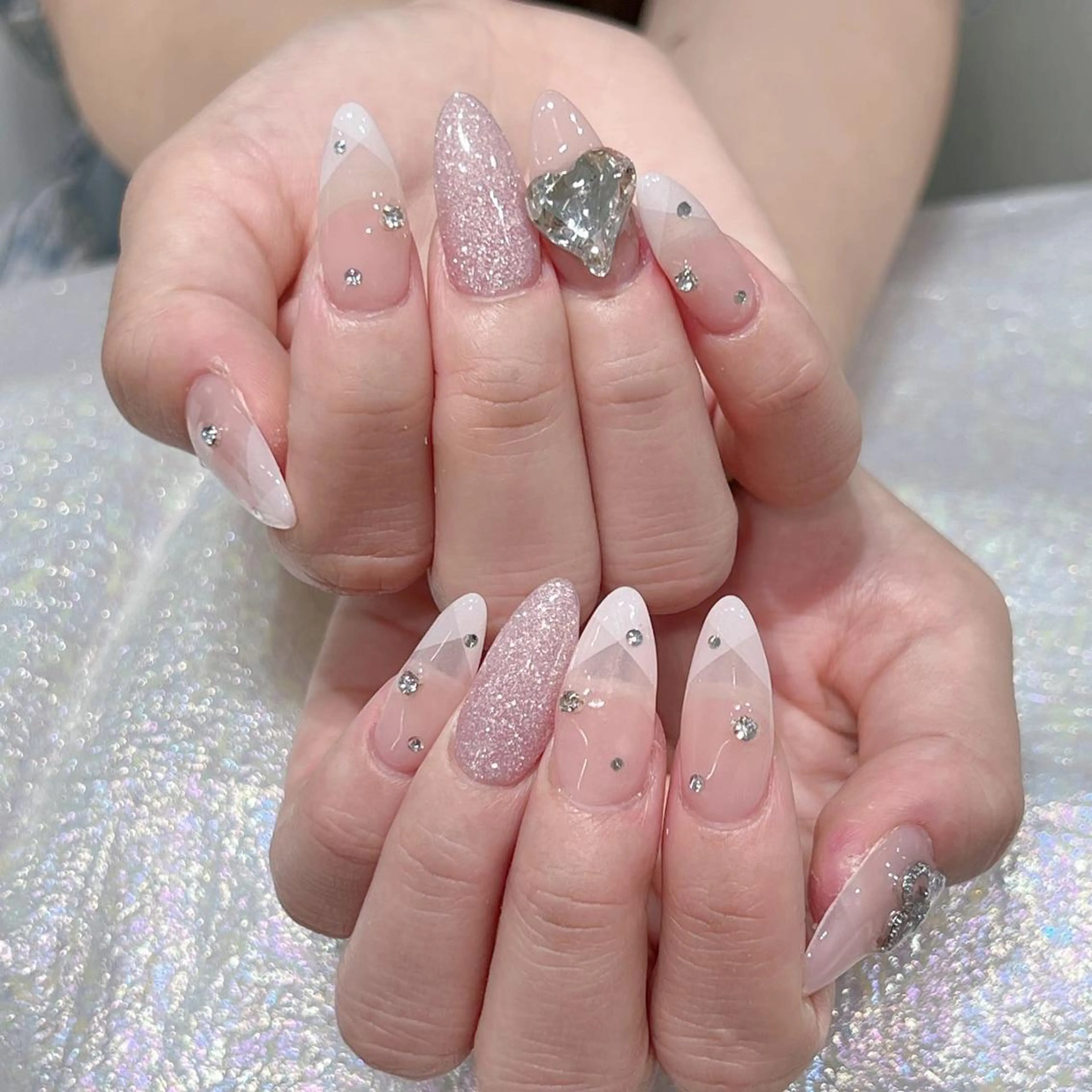 ネイル ハンドネイル Queens 榊 まおのネイルデザイン